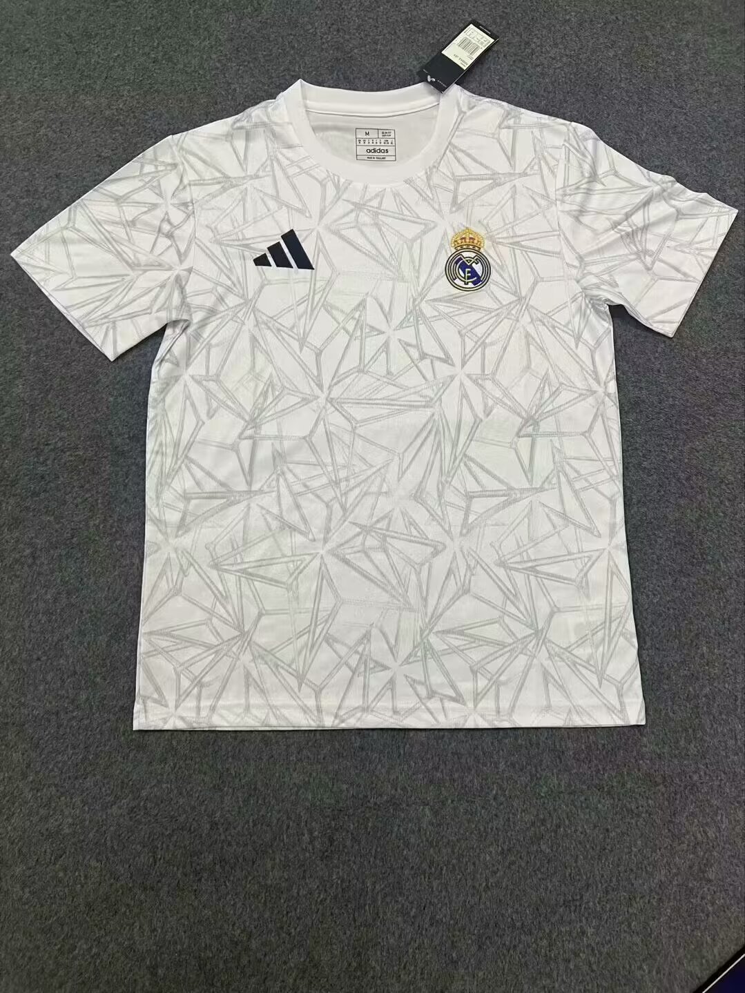 Fans Verison 24∕25 Real Madrid training uniform 