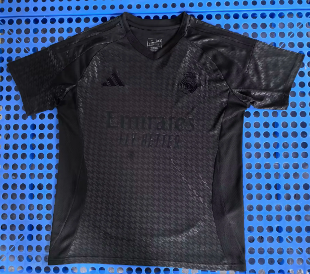 Fans Verison 25/26 Real Madrid special all black Soccer Jerseys