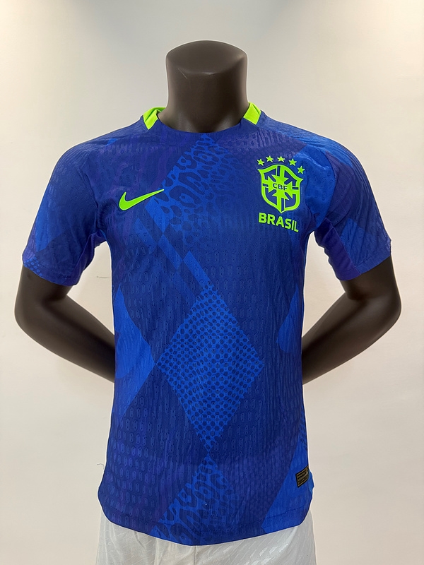 Player Version 25/26 Brazil away