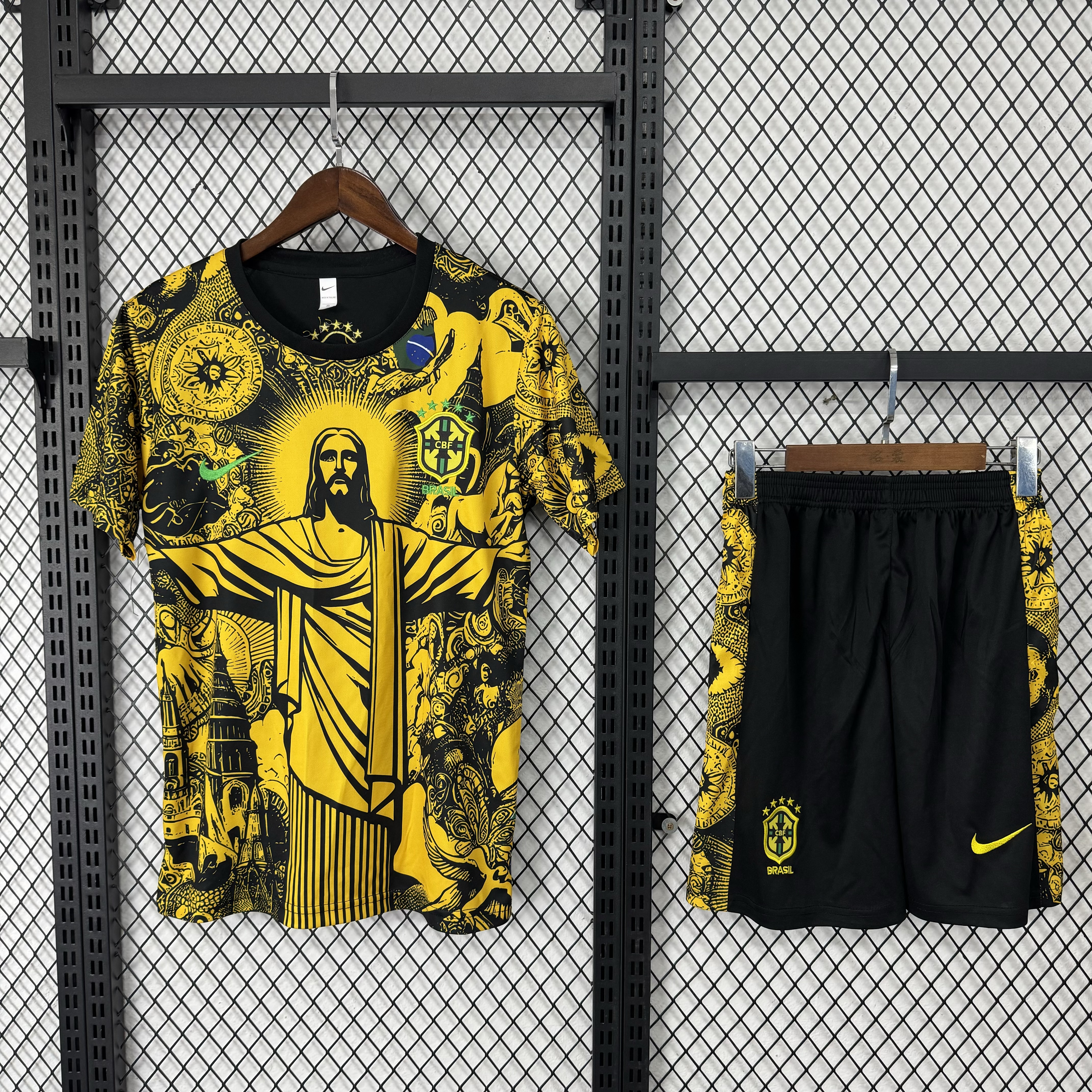 Brazil yellow training kits