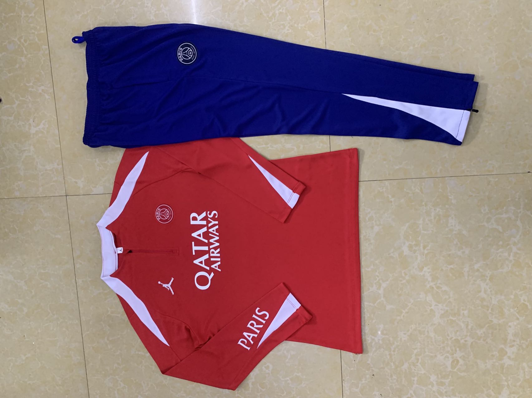 25/26 Paris red half zip Tracksuit kits