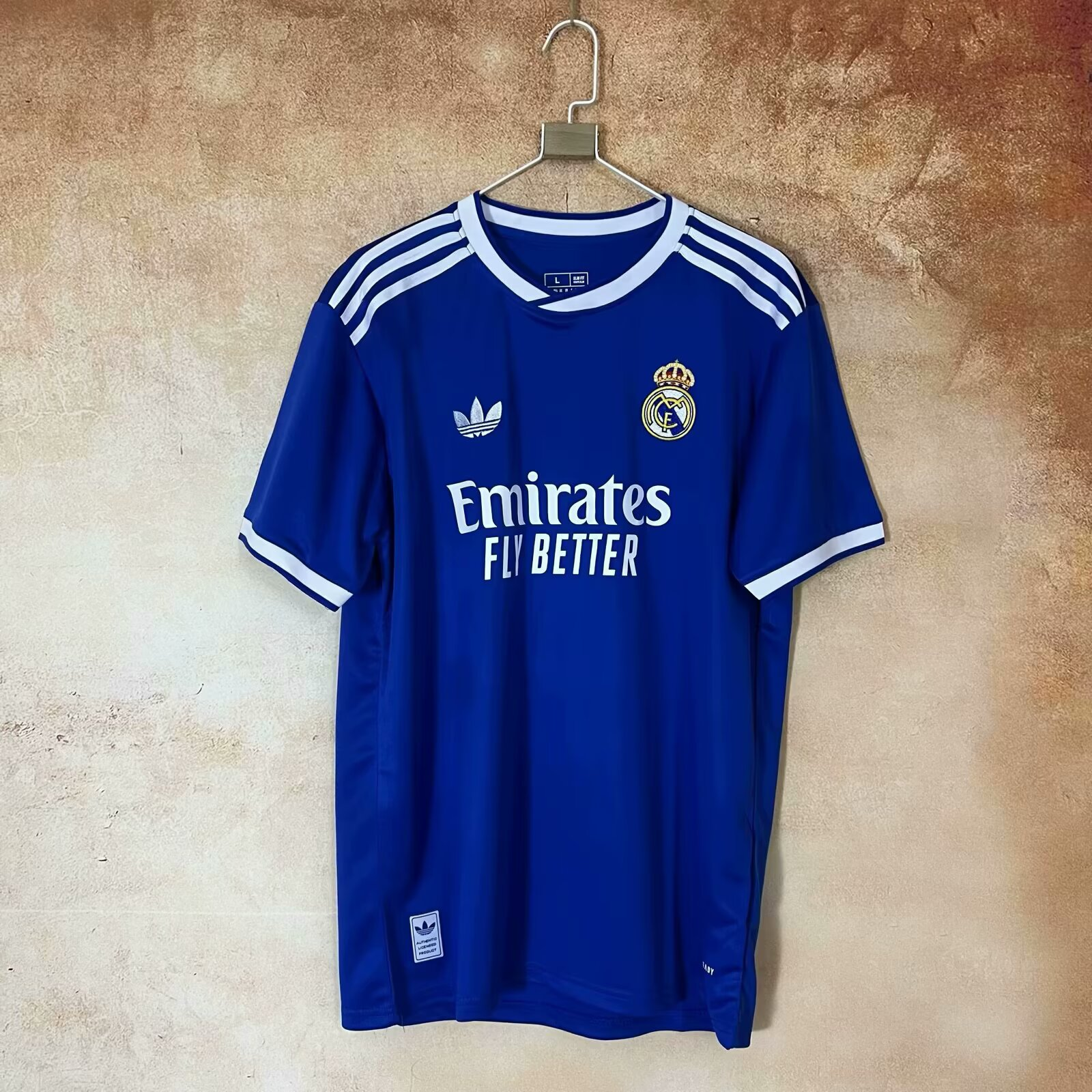 Fans Verison 25/26Real Madrid blue soccer jersey
