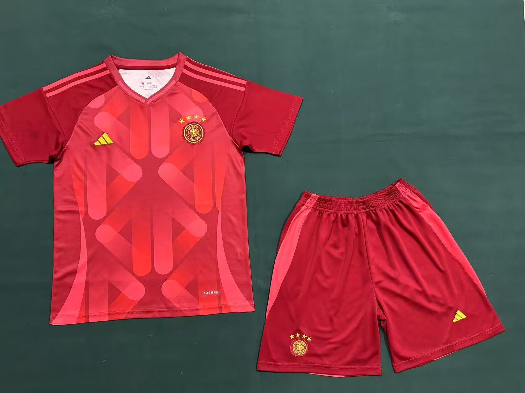 25/26 Germany Adults kits away