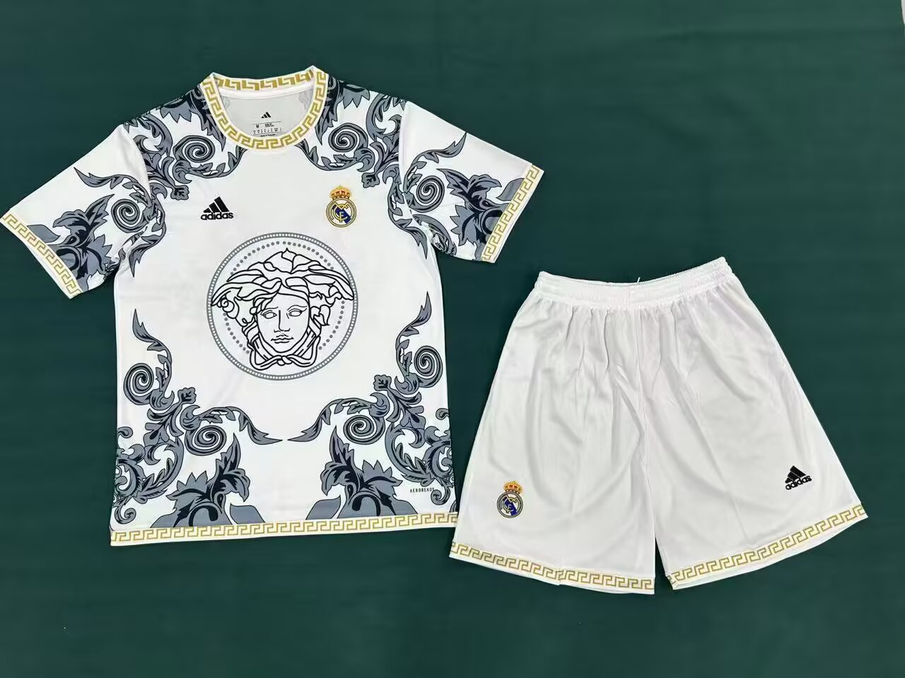 25/26 Real Madrid Adults kits white special version