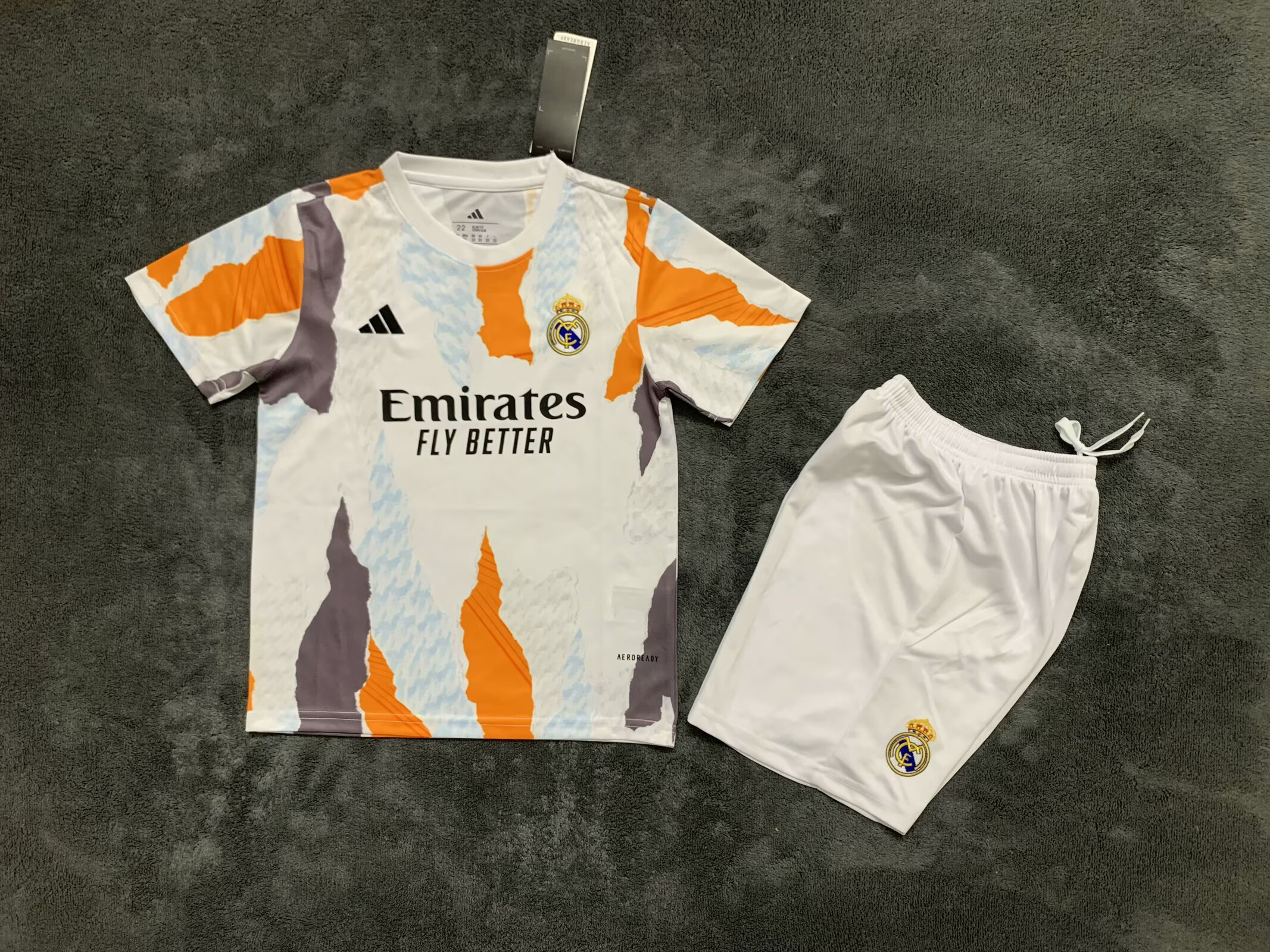  25/26Real Madrid kids kits training sets