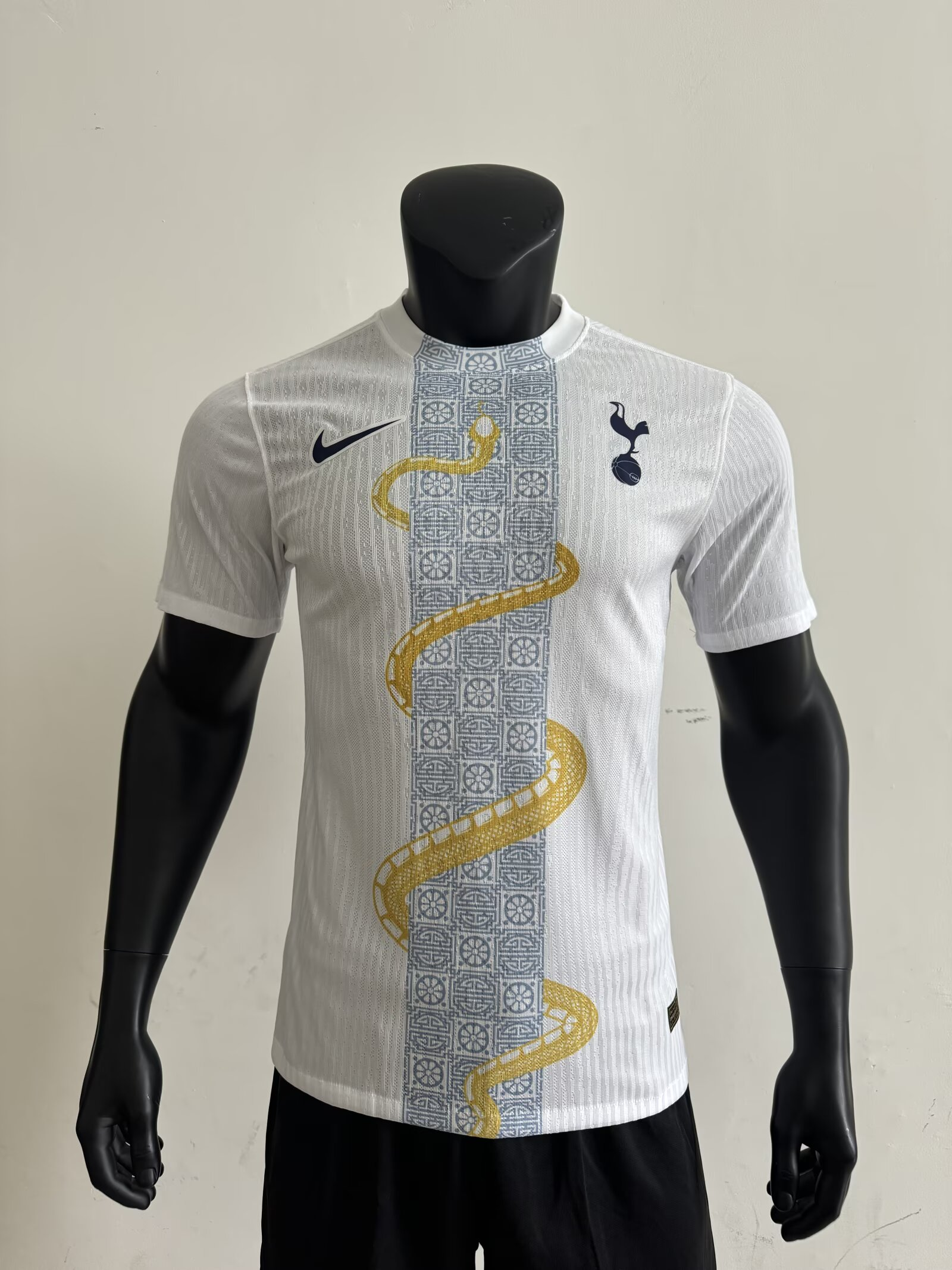 25/26Tottenham player version  pre match uniform