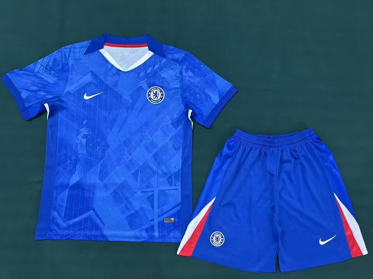 25/26 Chelsea Adults kits home