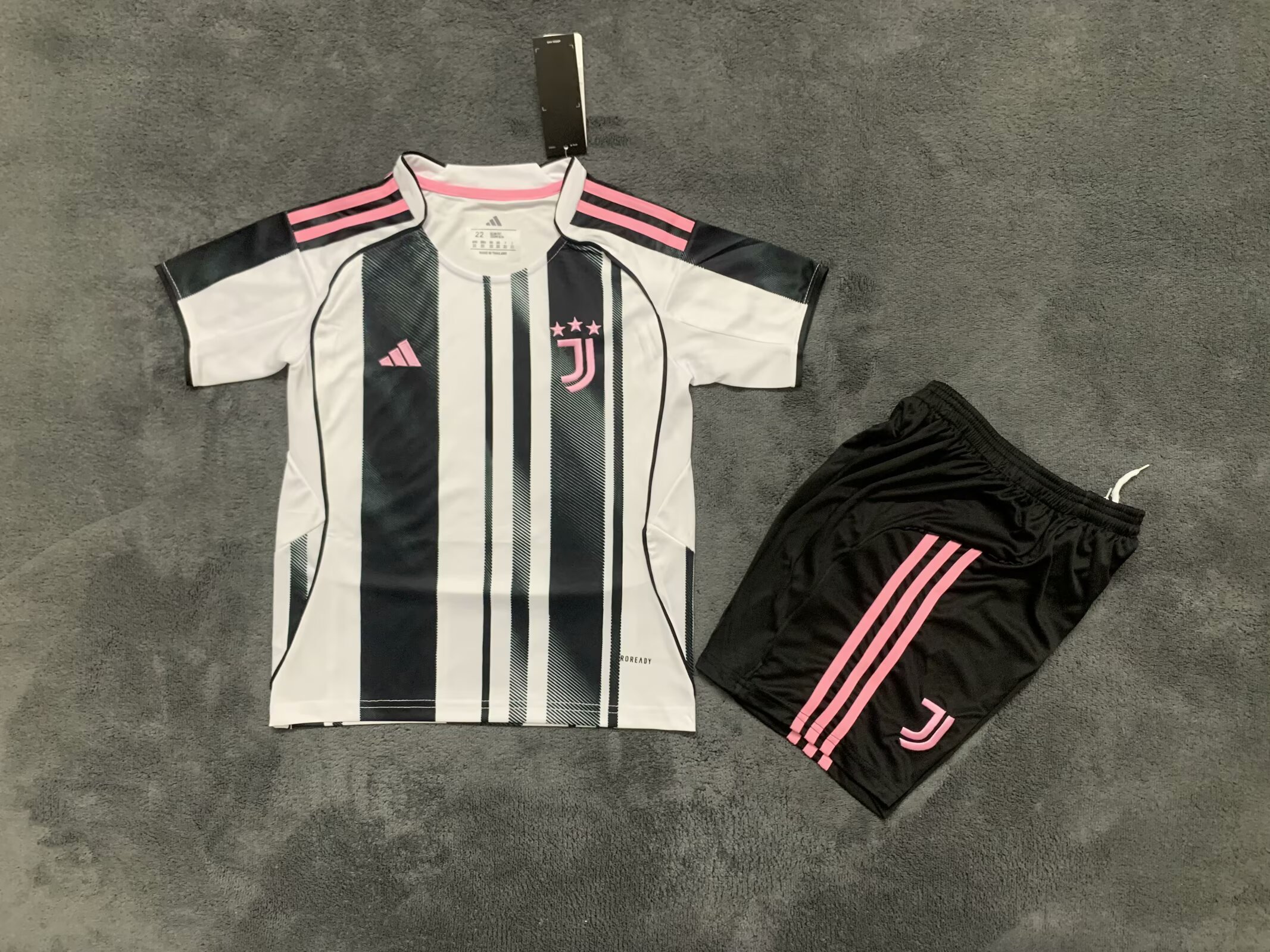 Kids kits 25/26 Juventus  home