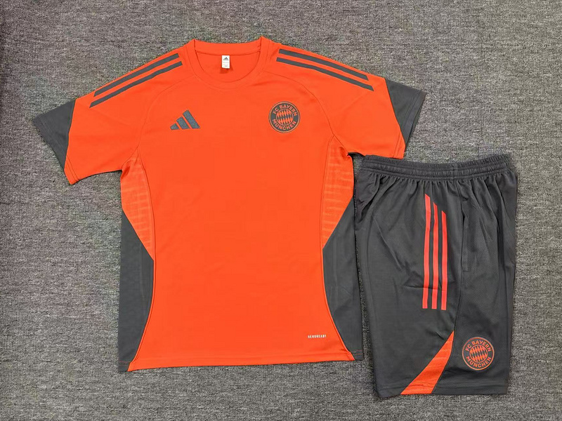 25/26 Bayern Munchen  kids Training Kits