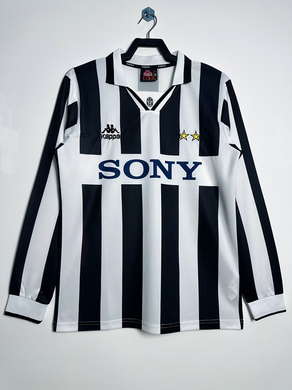 1995-97 retro  Juventus home long sleeve