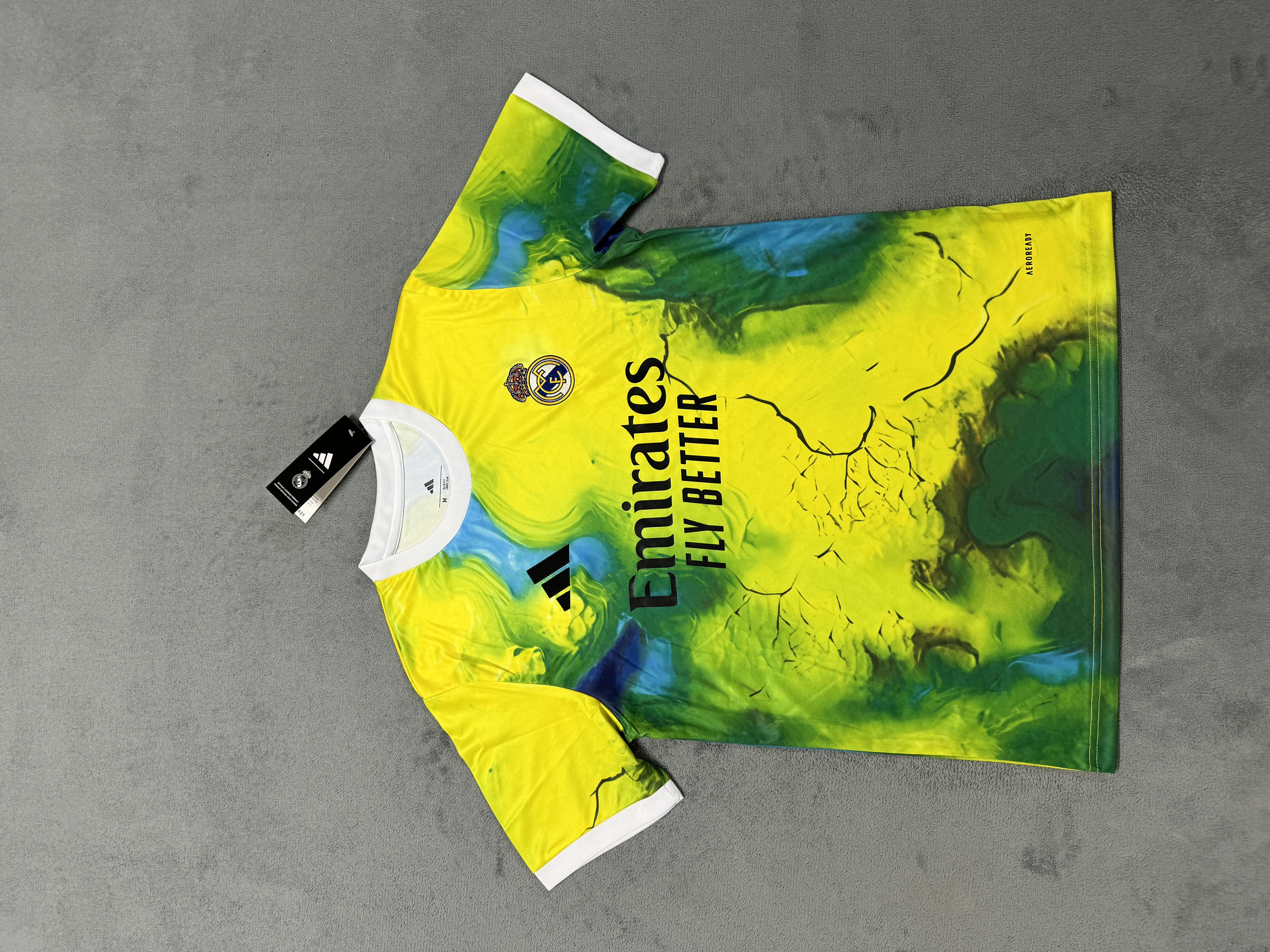 Fans Verison 25/26Real Madrid Special Edition Yellow Green