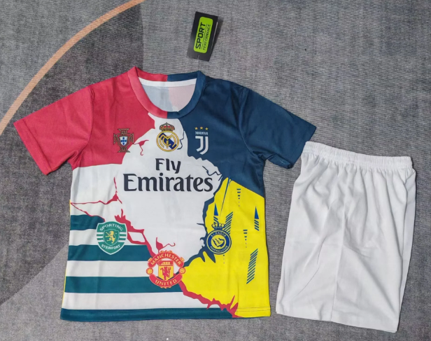 25/26Kids kitsUnpopular  Real Madrid Cristiano Ronaldo Career Edition