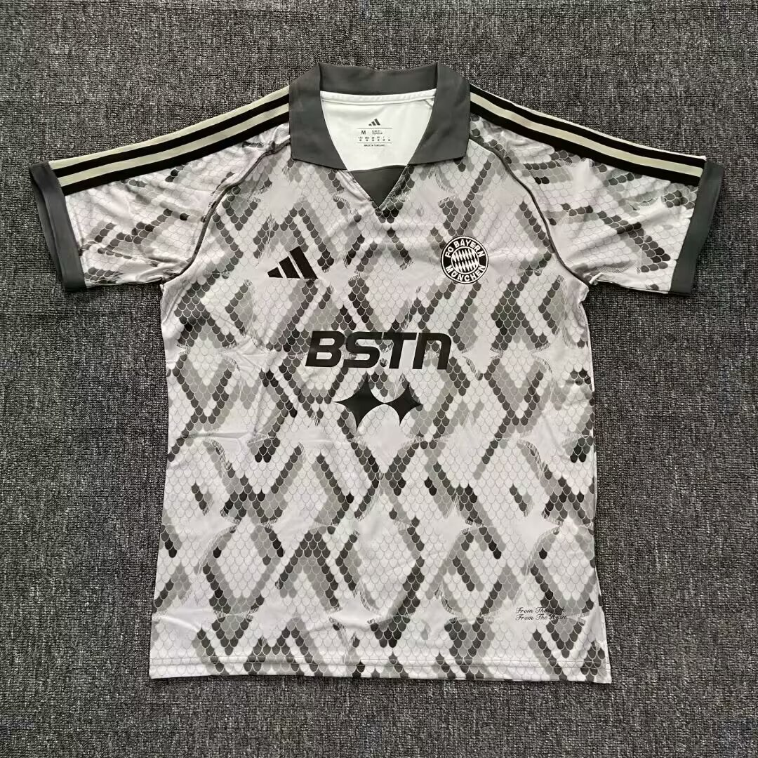 Fans Verison25/26Bayern Snake Year Commemorative Edition 