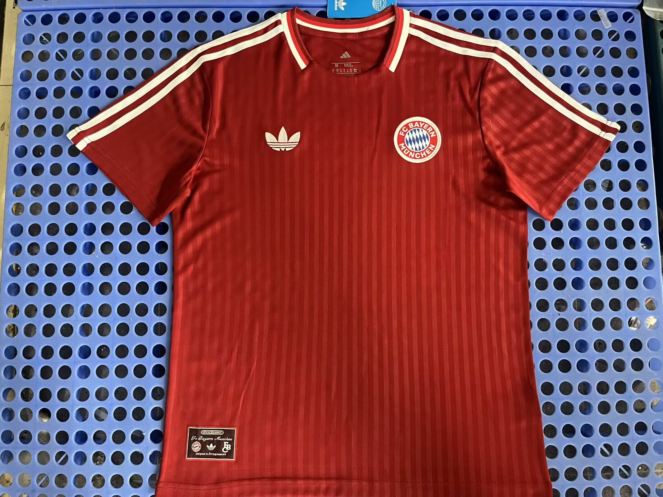 Fans Version 25/26 Bayern Special Edition 