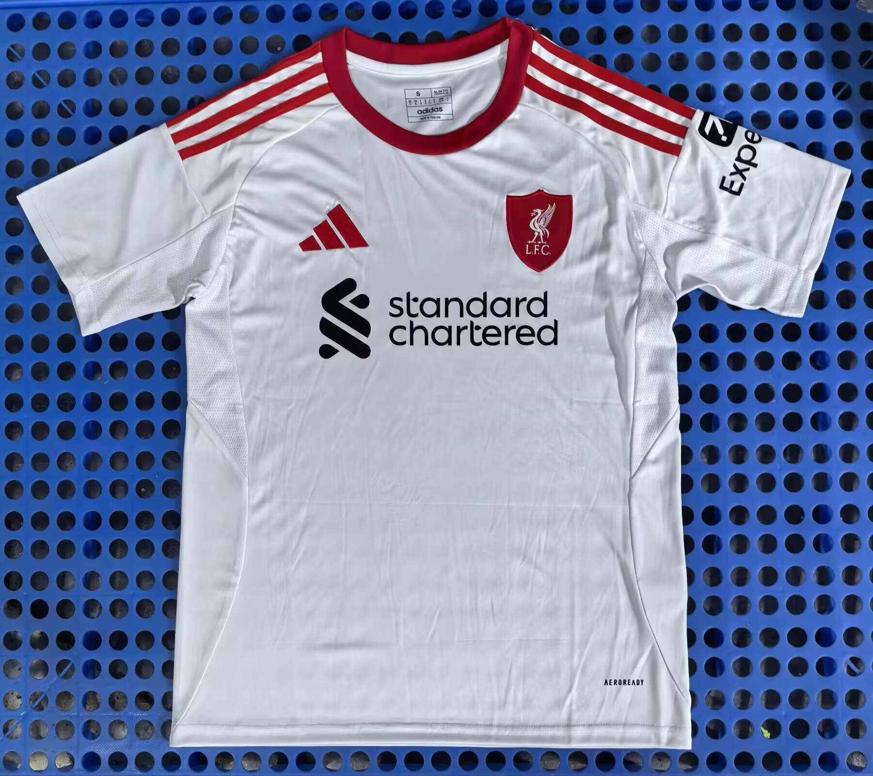 Fans Version 25/26 Liverpool away 