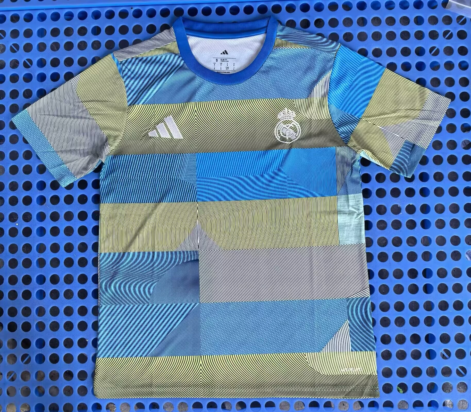 Fans Version 25/26 Real Madrid colored pre match training uniform 