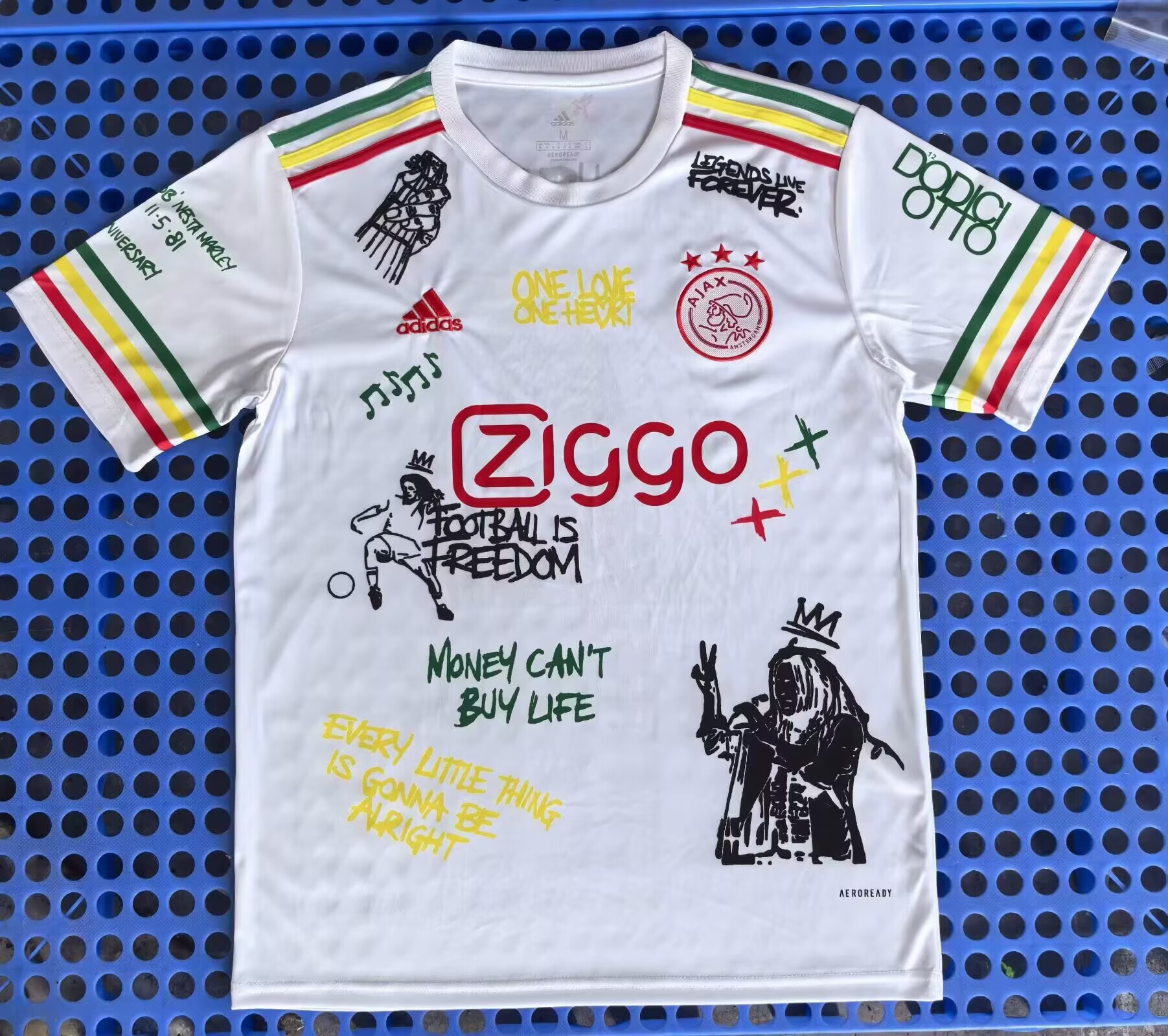 Fans Version 25/26 Ajax Special Edition 