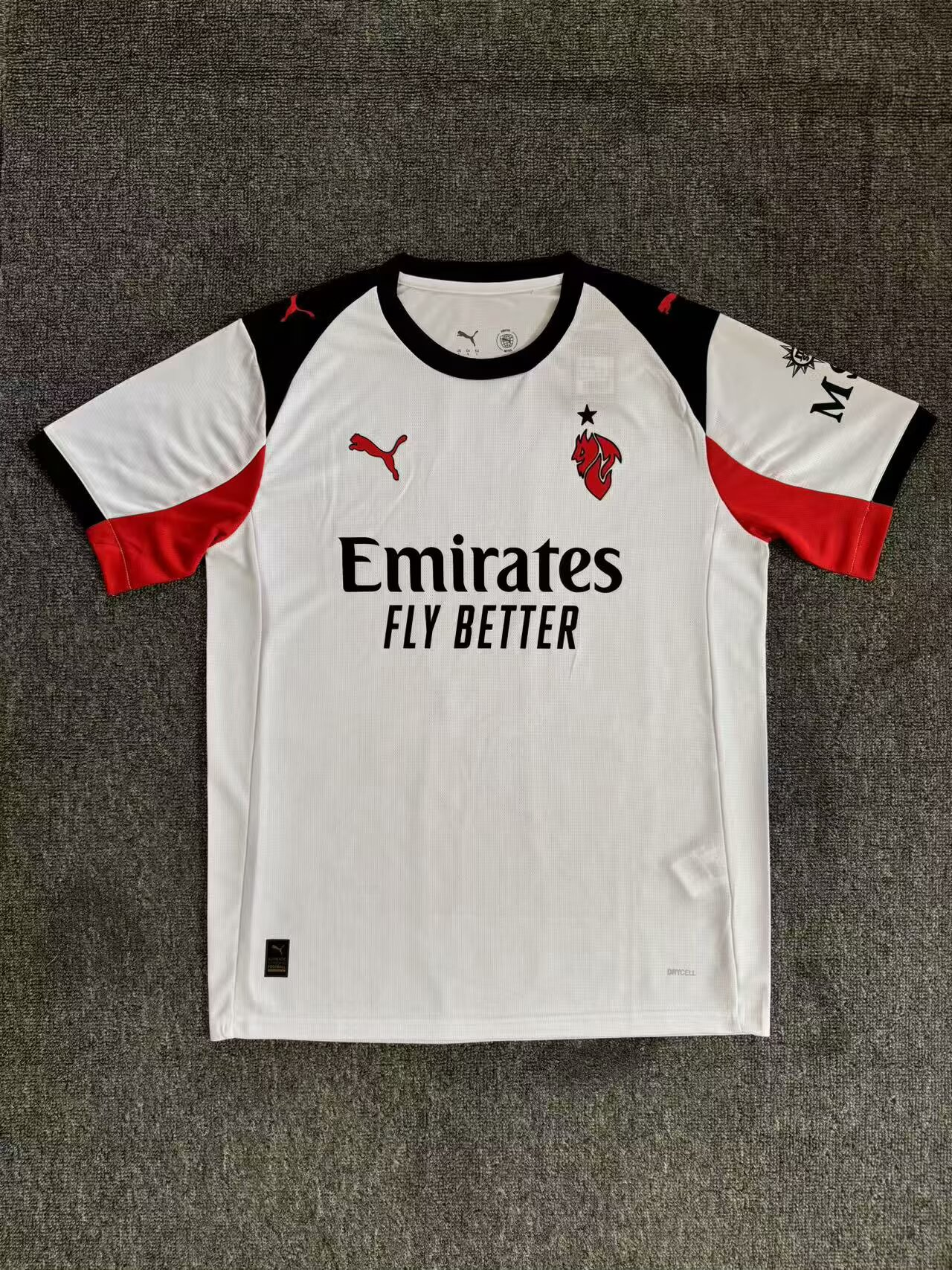 Fans Version 25/26 AC away game