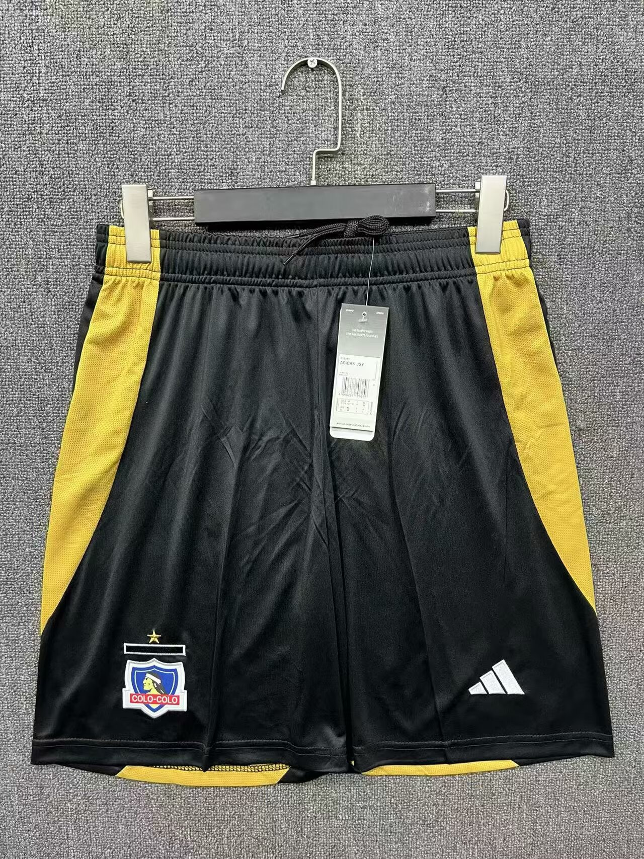 Fans Version 25/26 Kolo away shorts