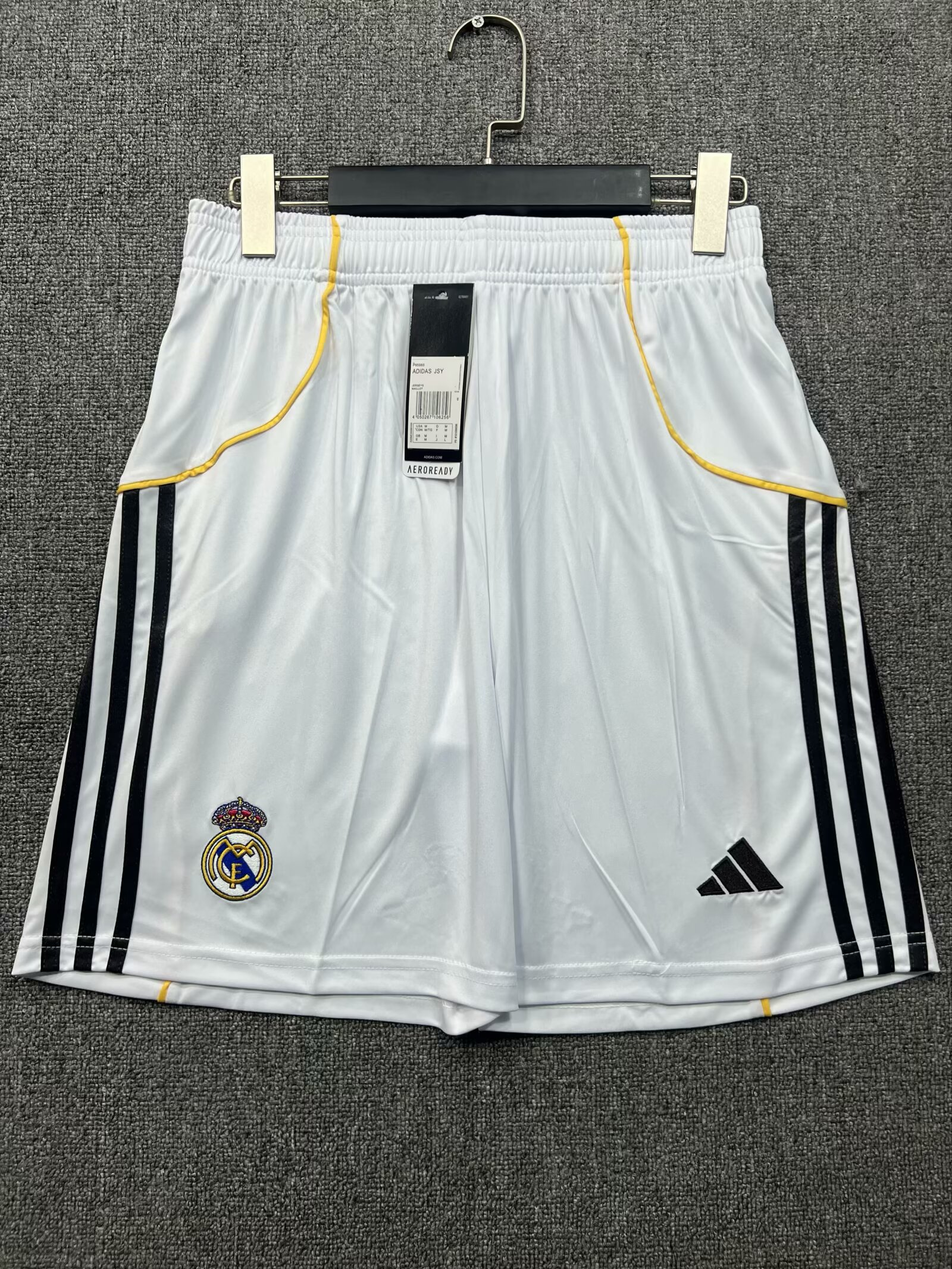 Fans Version 2526 Real Madrid home shorts 