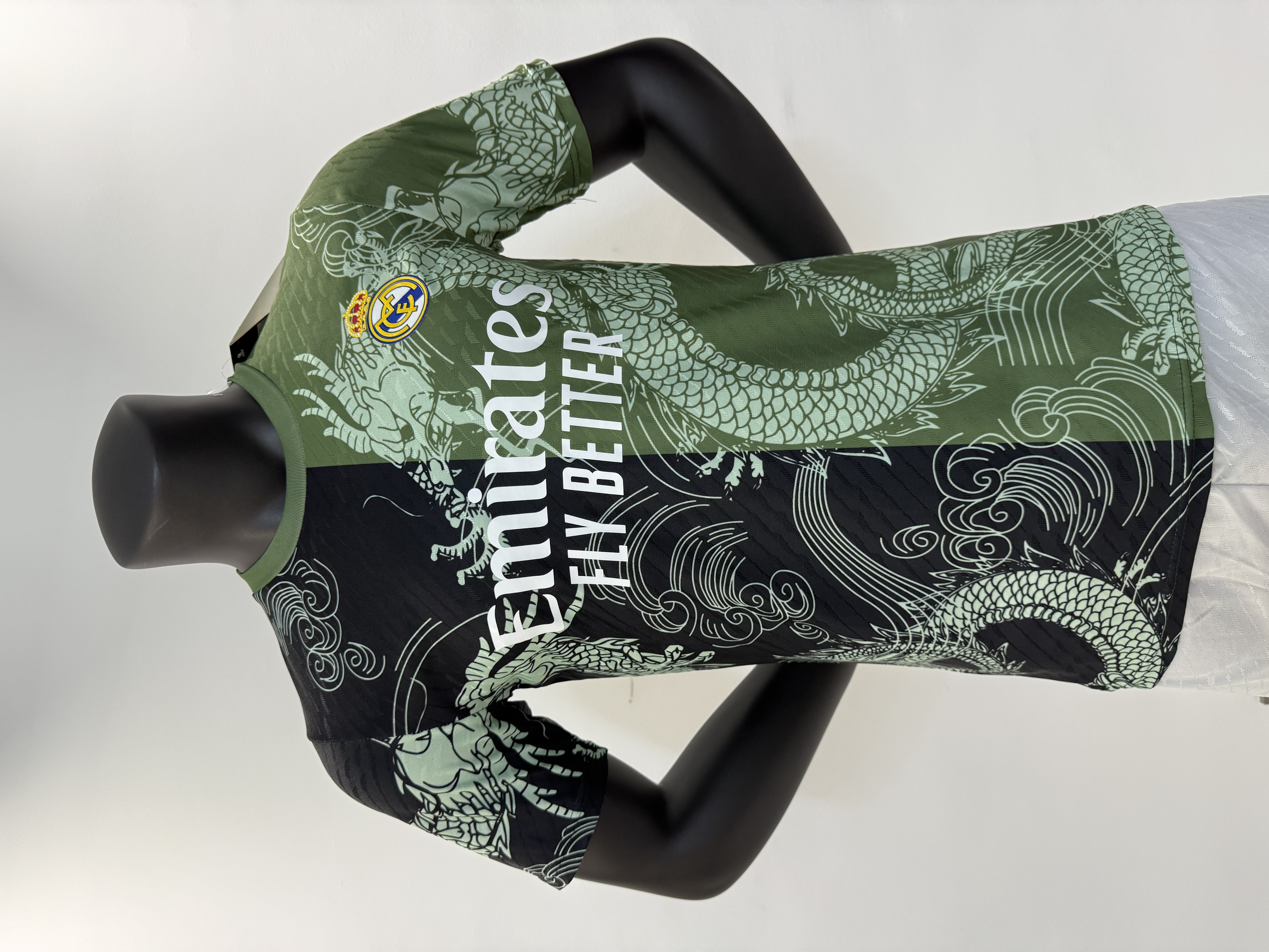 Player Version 25-26 Real Madrid Black Green Special Edition