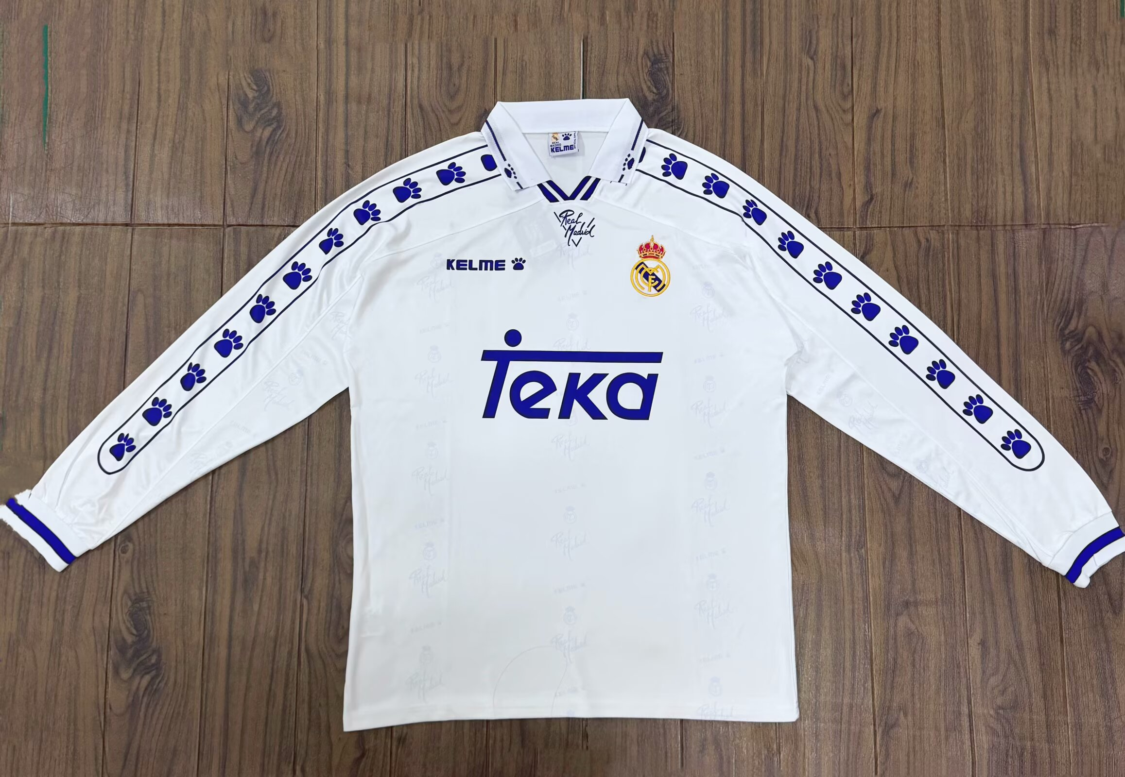 Retro 94-96 Real Madrid home long sleeved 