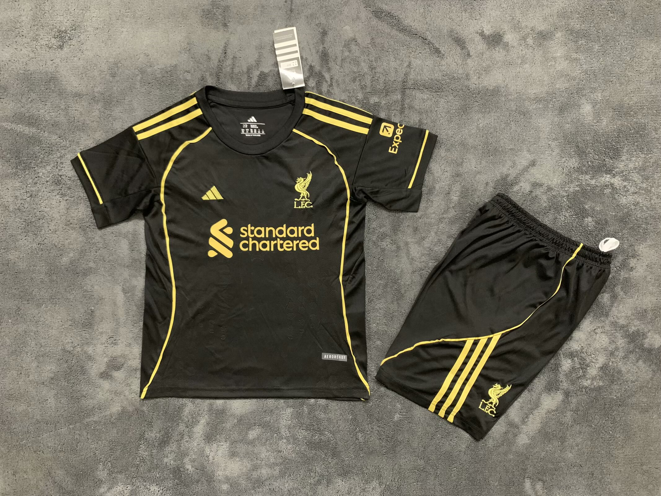 Kids kits 25/26 Liverpool Guest 