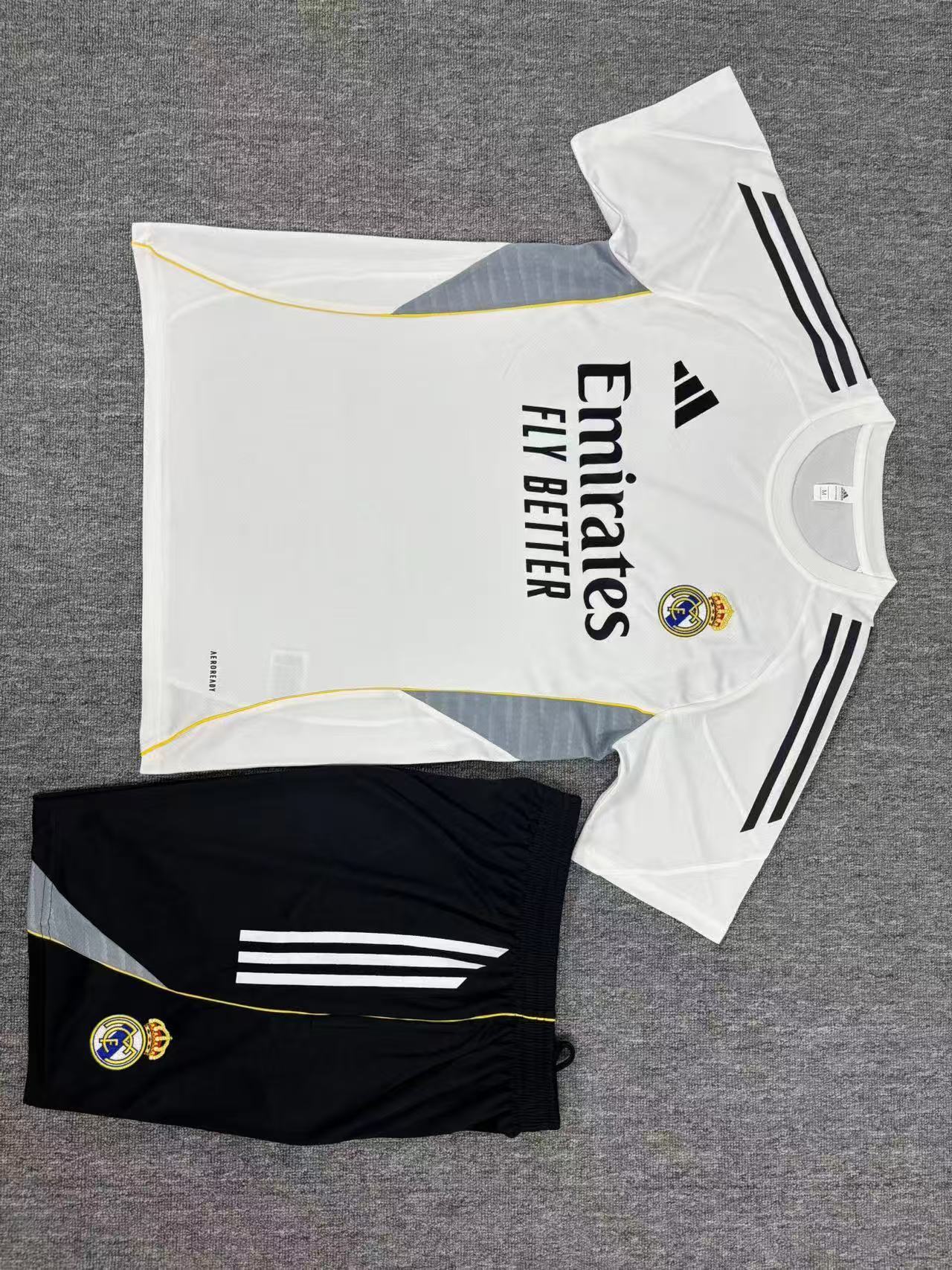 25/26 Adult short sleeved Real Madrid white Training Kits