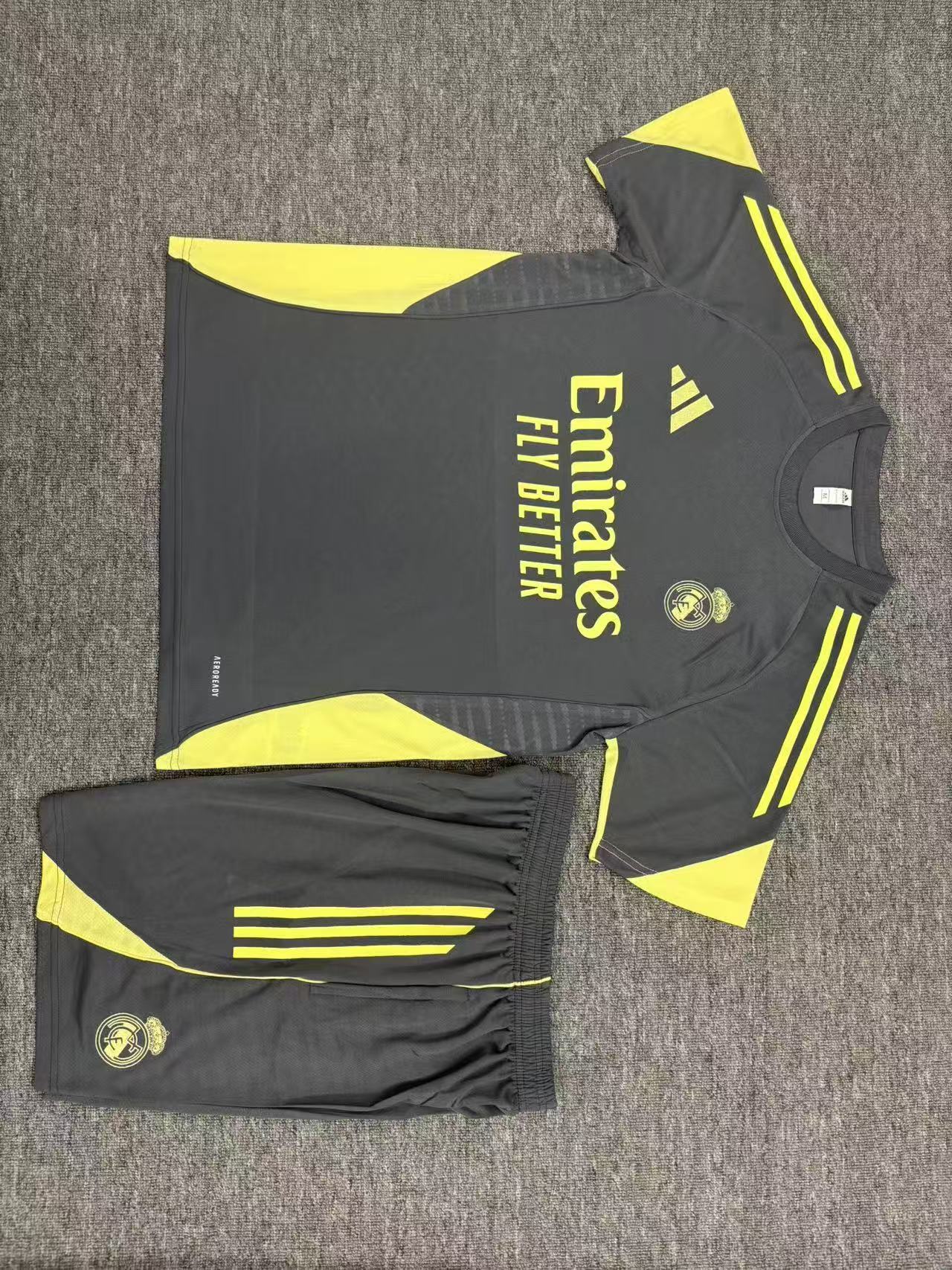 25/26 Kid Short sleeved  Real Madrid dark gray Training Kits