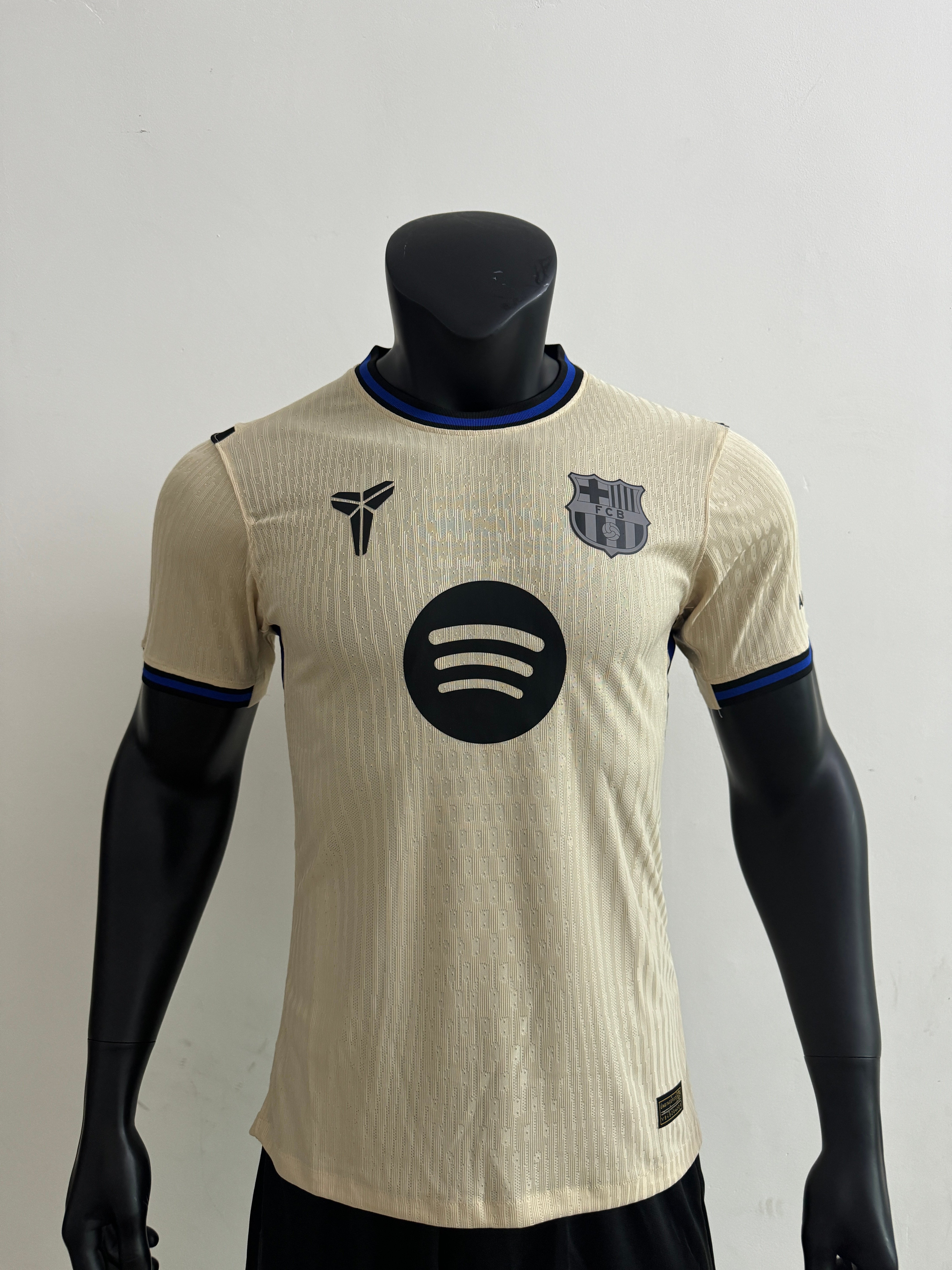 Player Version 25-26 Barcelona away players