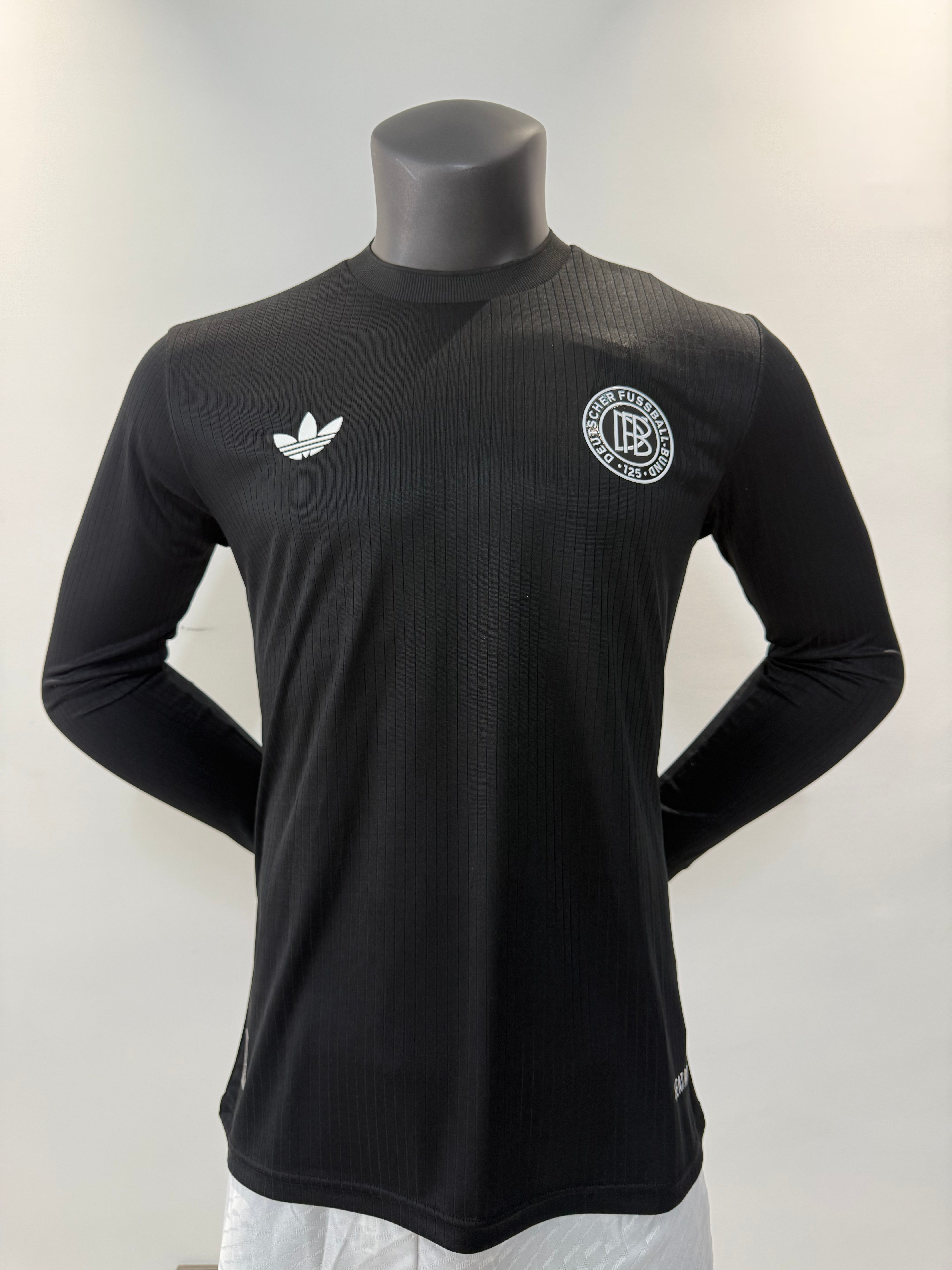 Player Version 25-26 Germany 125th Anniversary Black Long Sleeve
