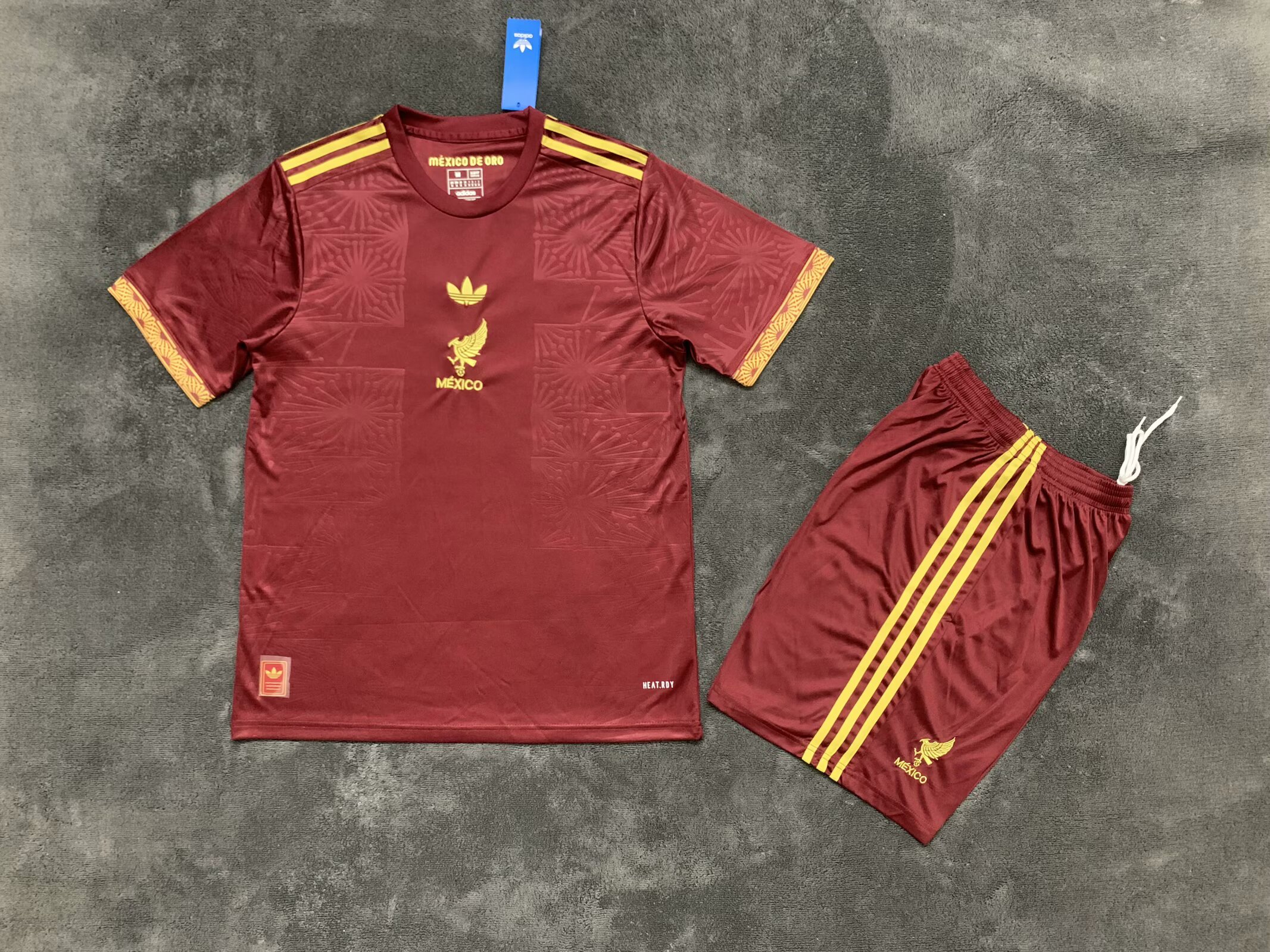 Adults kits 25-26 Mexico Gold Cup Red 