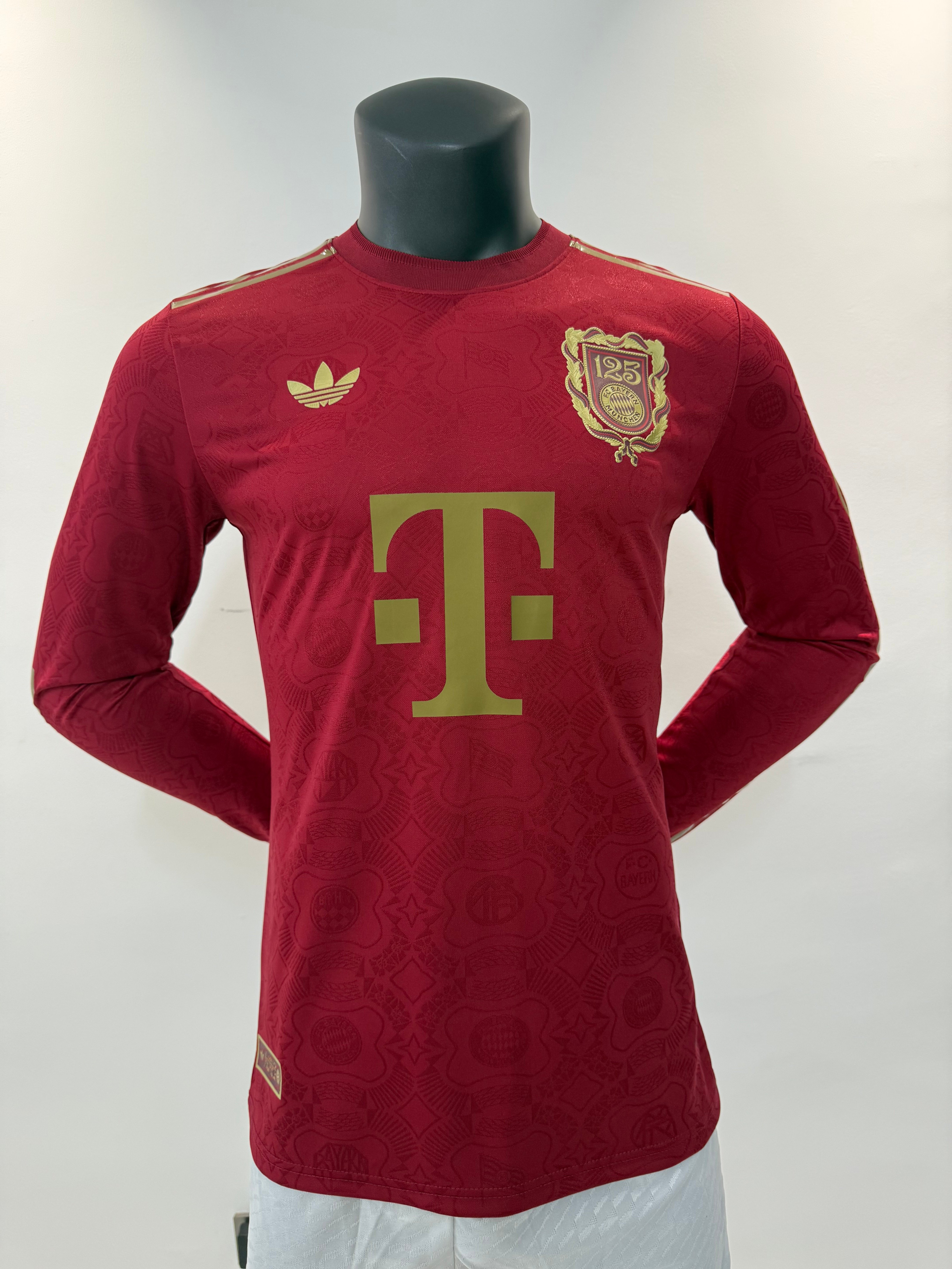 Player Version 25-26 Bayern 125th Anniversary Red Long Sleeve