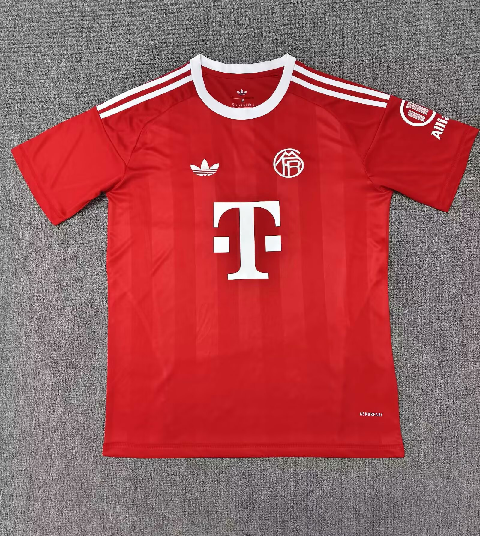 Fans Version 25/26 Bayern goalkeeper 
