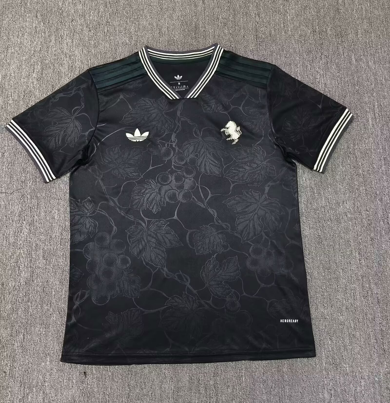 Fans Version 25/26 Juventus Second Guest