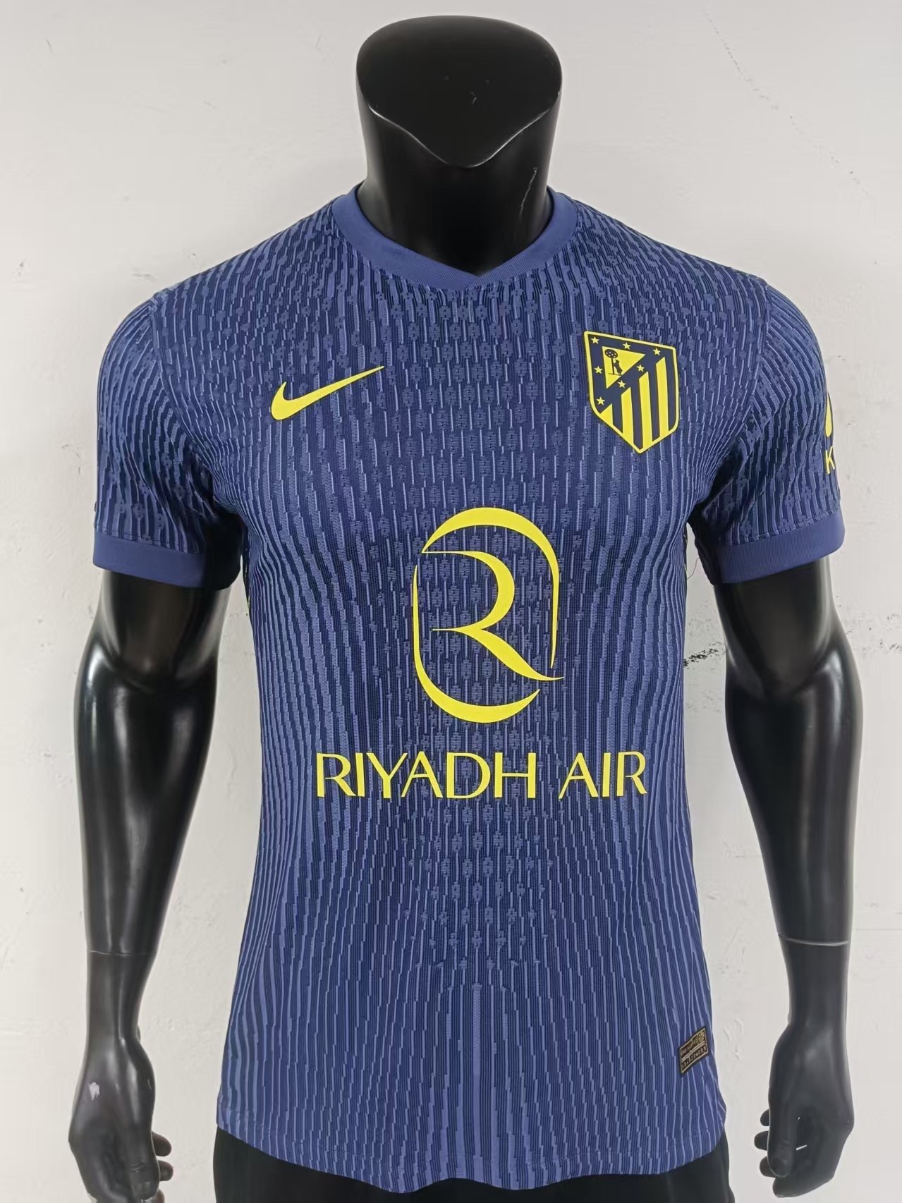 Player Version 25/26 Atletico Madrid away