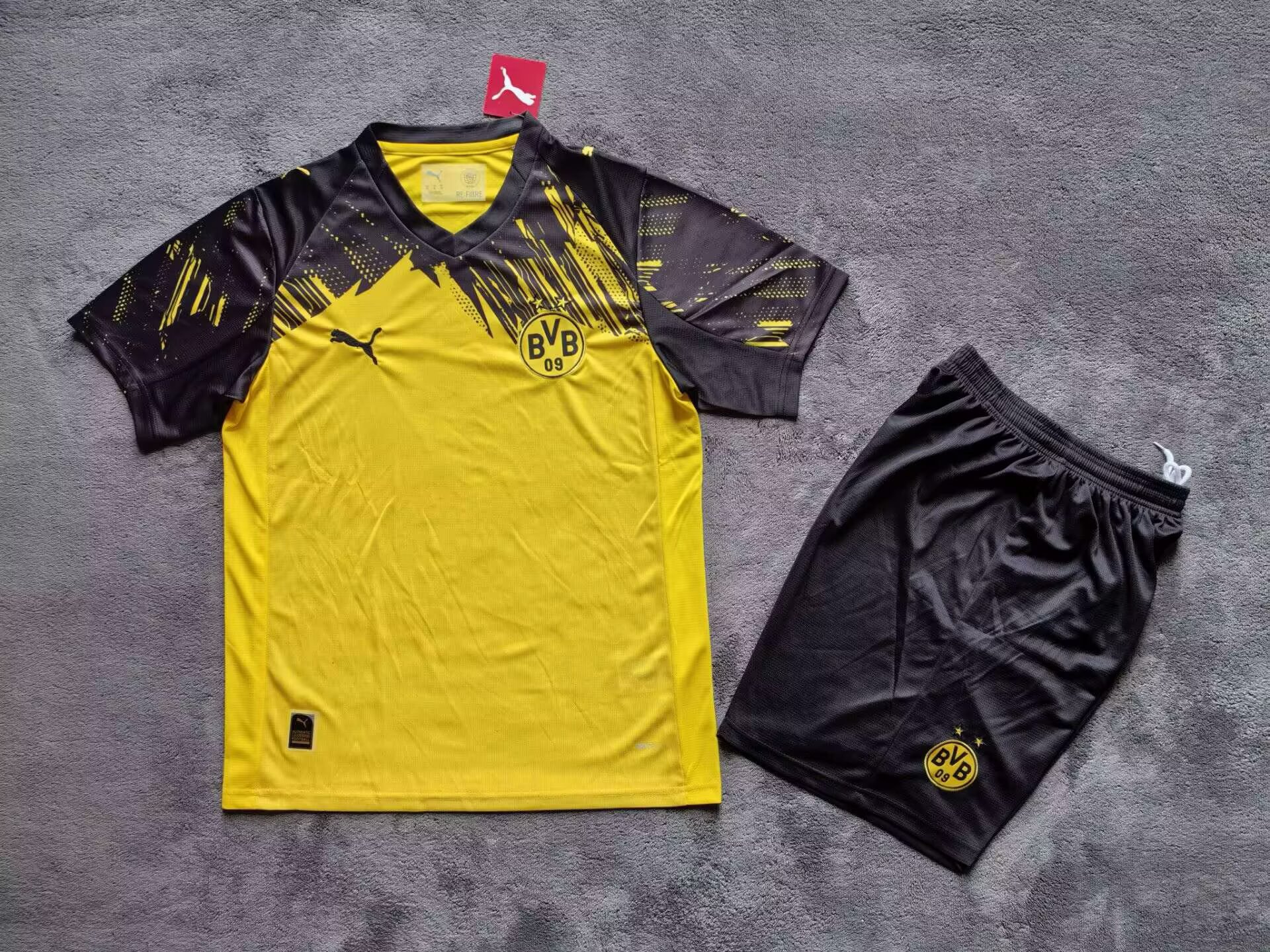 Adults kits 25/26 Dortmund home