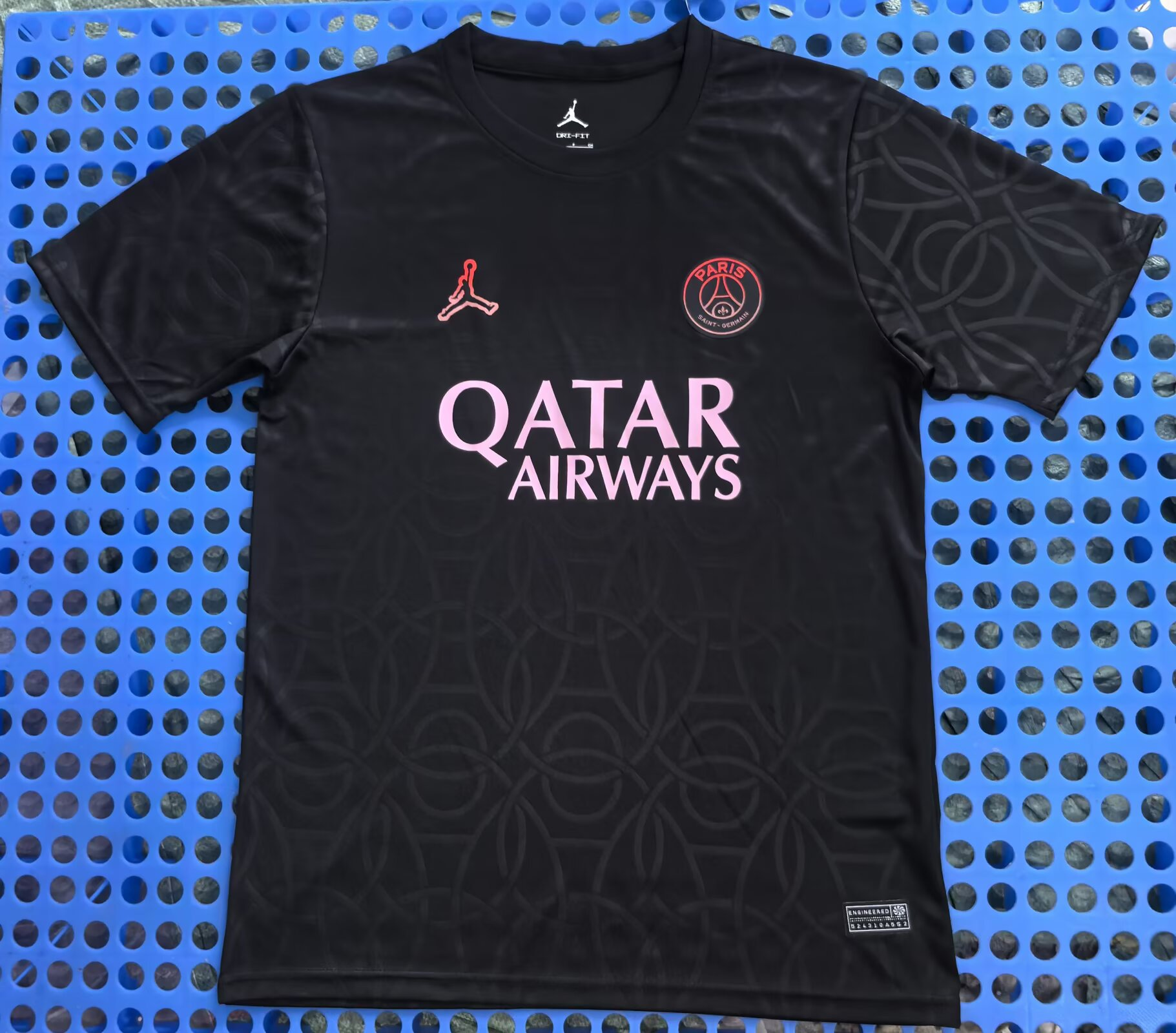 Fans Version 25/26 Paris Special Edition