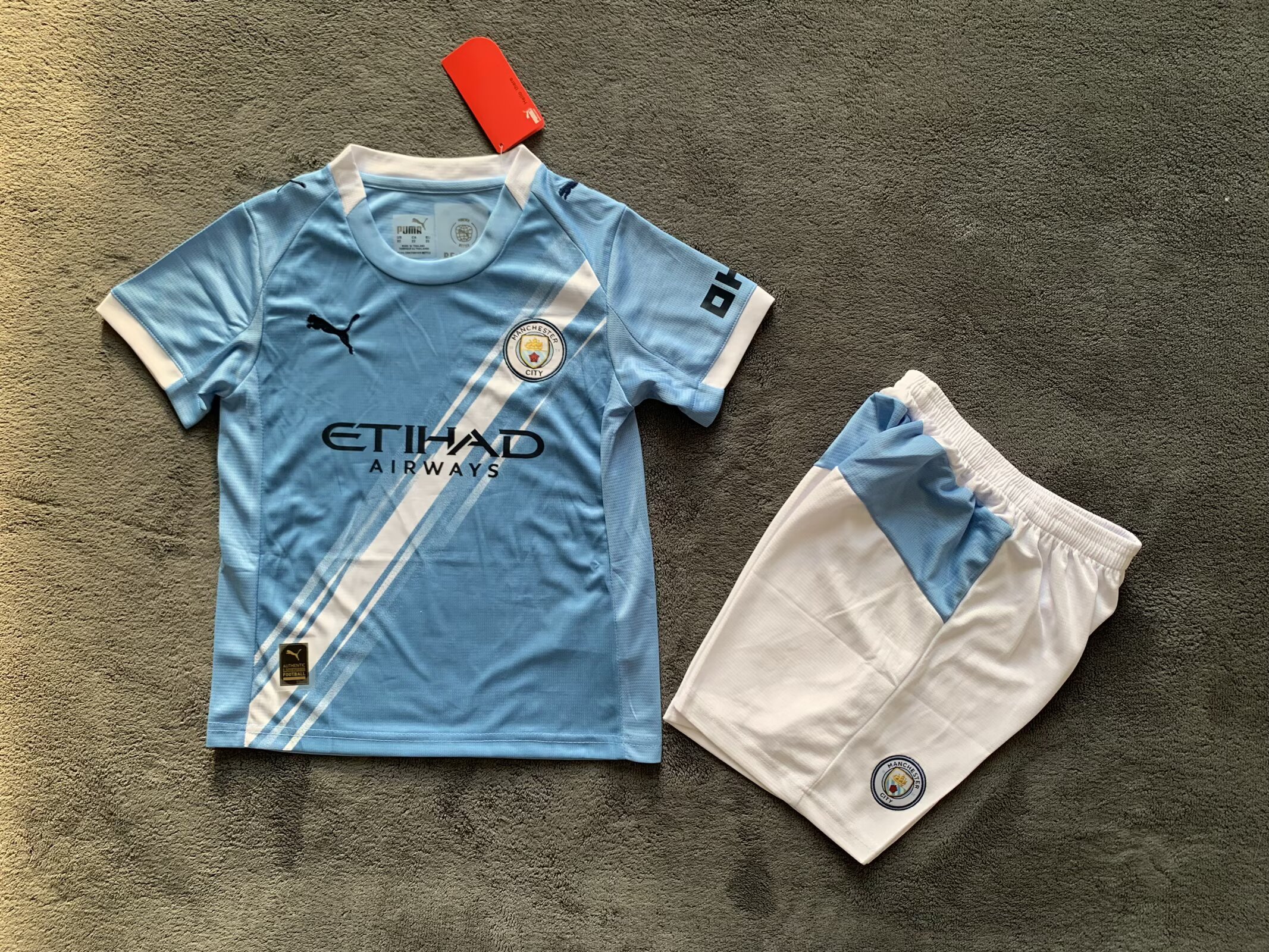Kids kits 25/26 Manchester City home