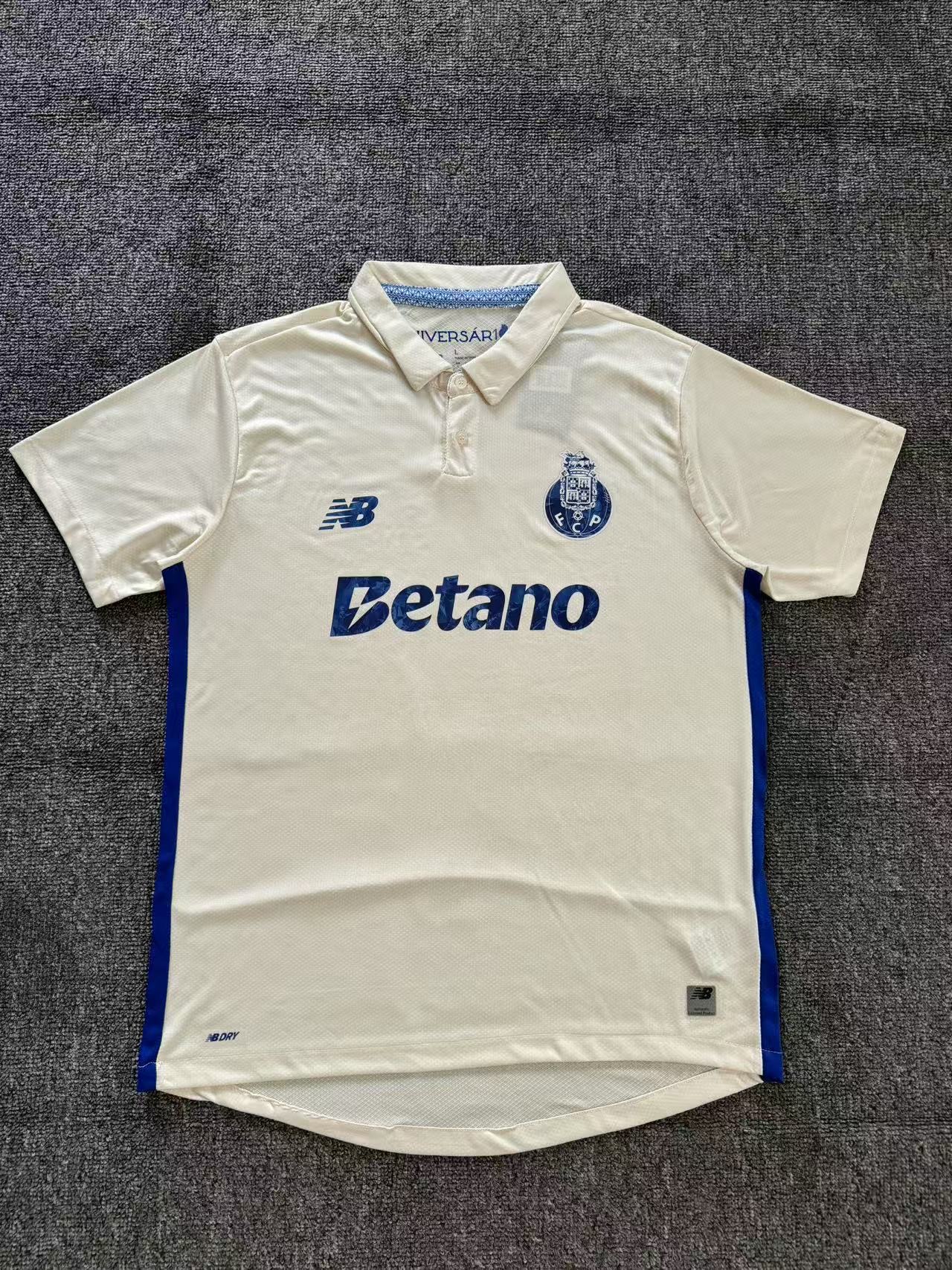 Fans Version 25/26 Porto Second Guest