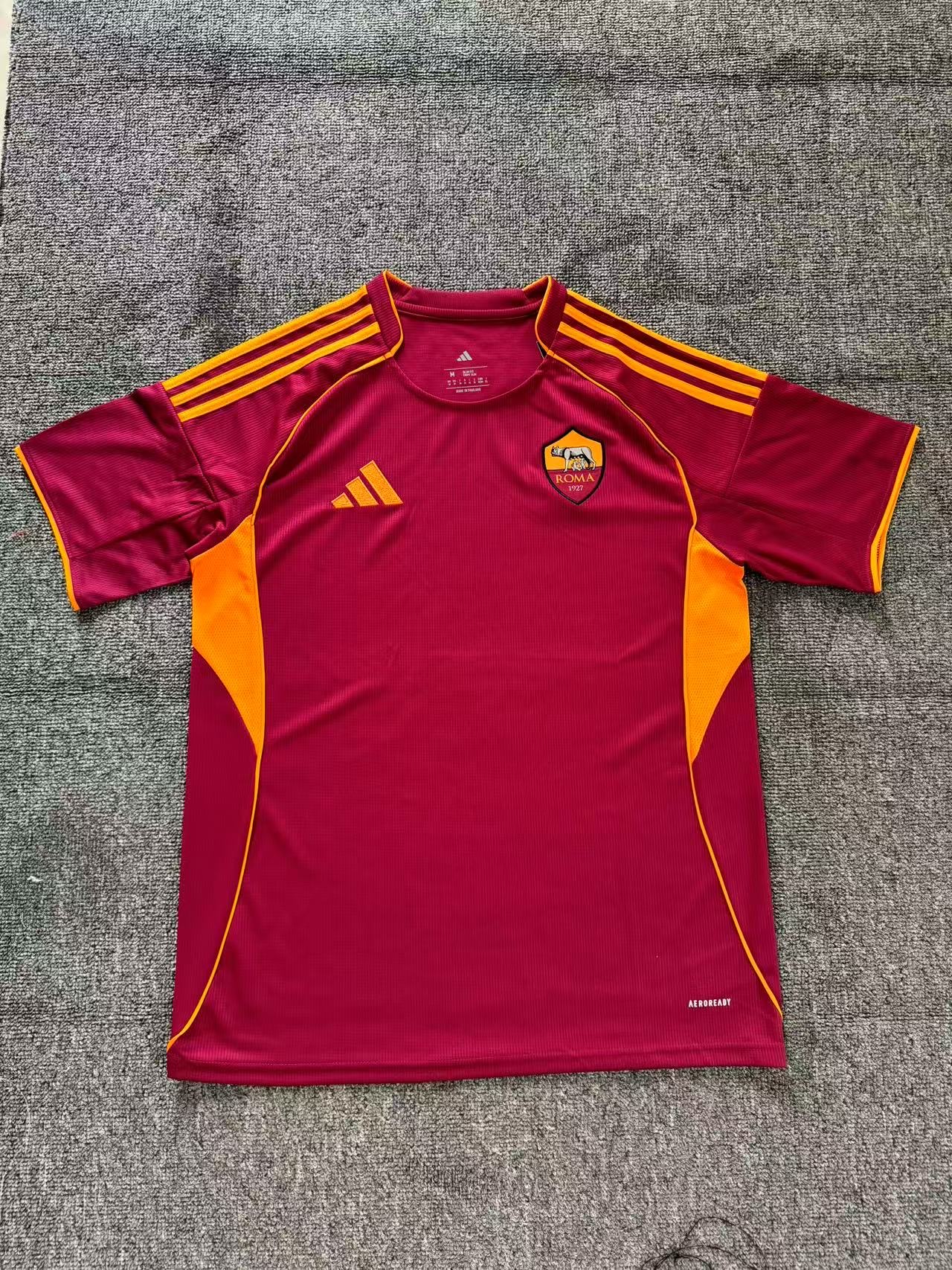 Fans Version 25/26 Roma home  (no ads)