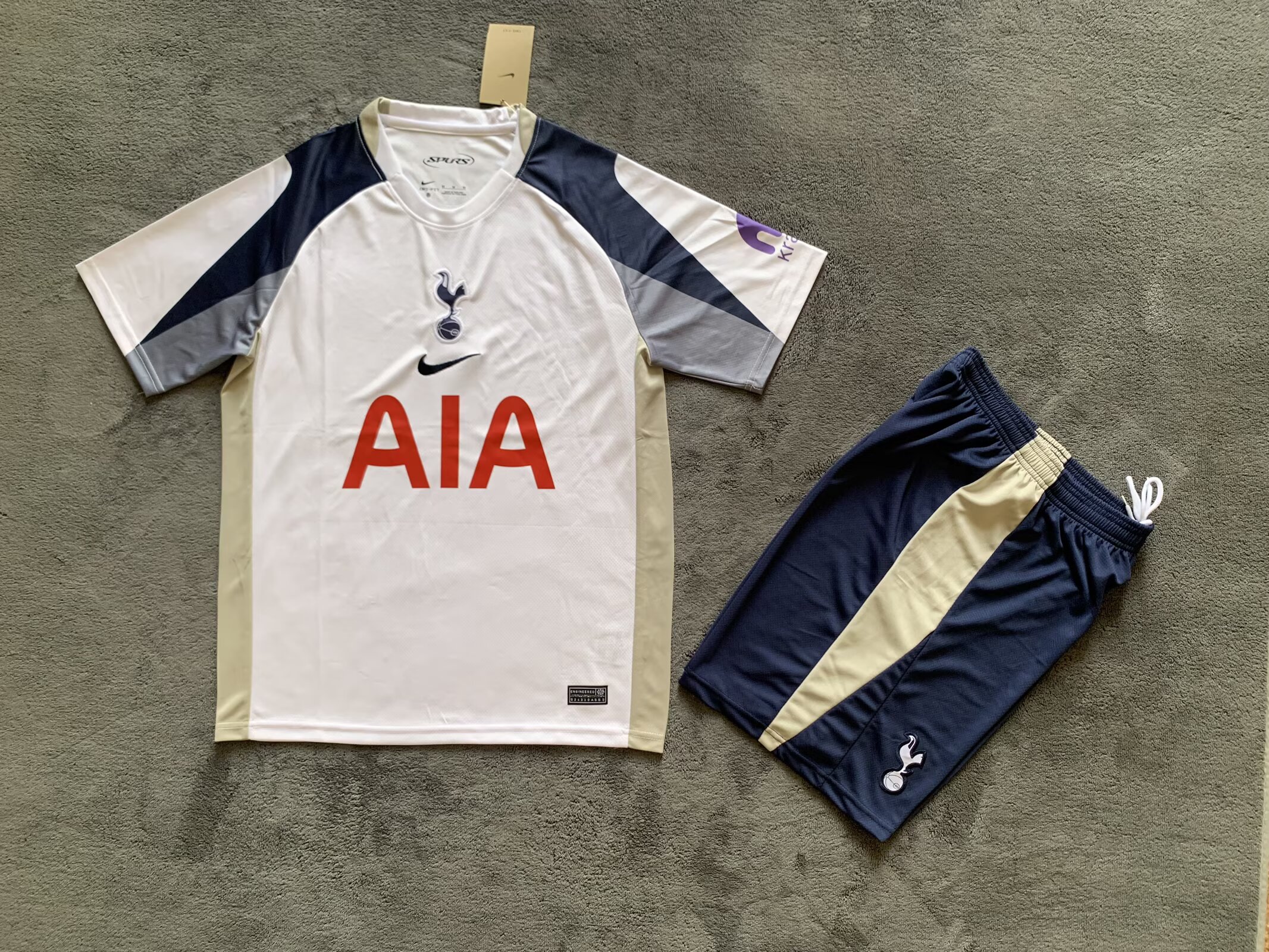 Kids kits 25/26 Tottenham home