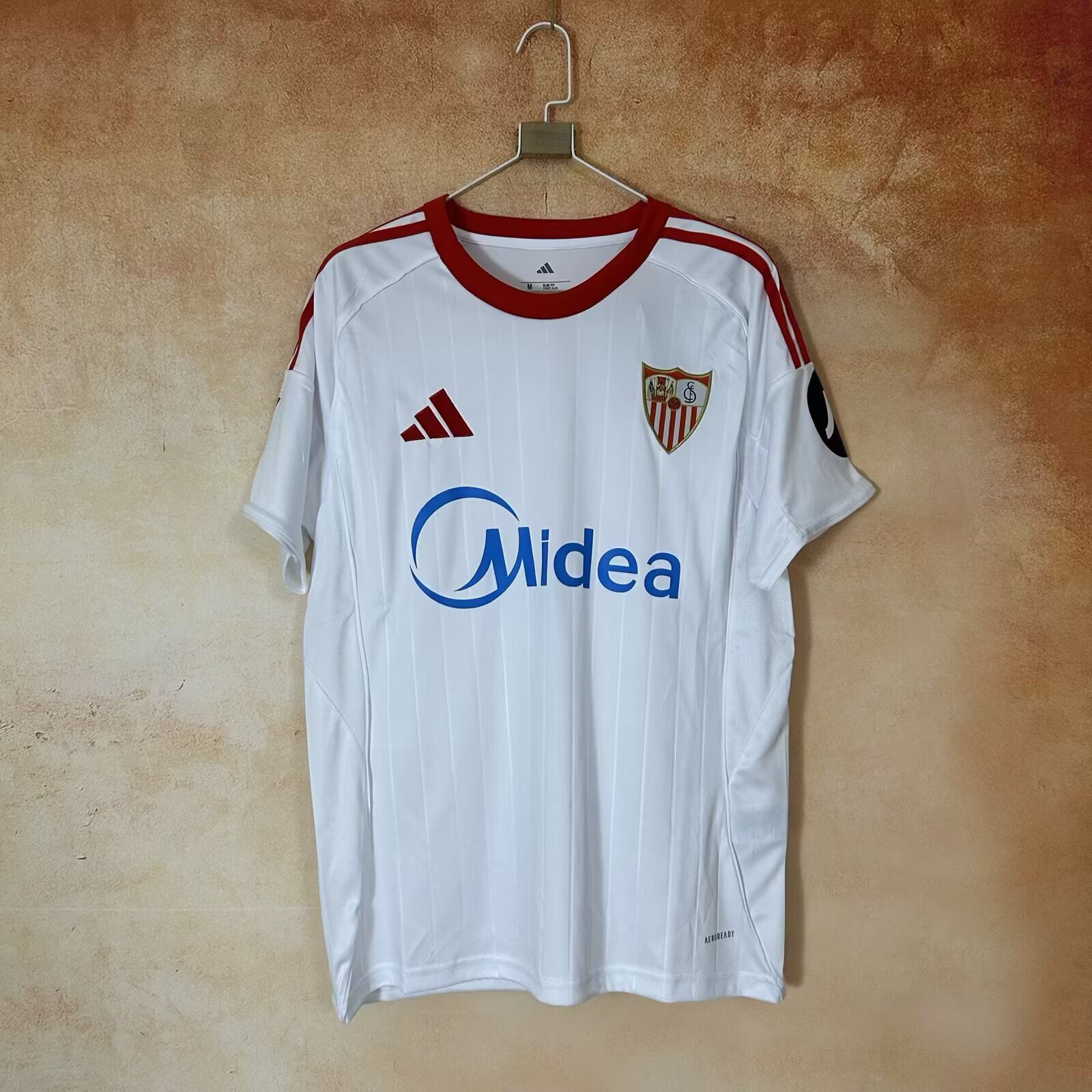 Fans Version 25/26 Sevilla home