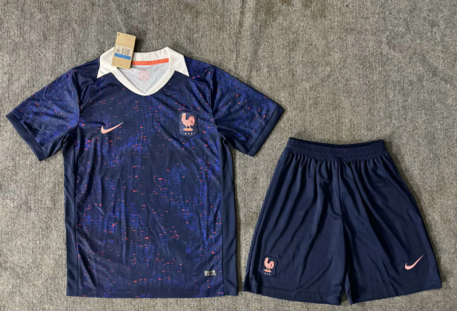 Adults kit  25/26 France women's football home