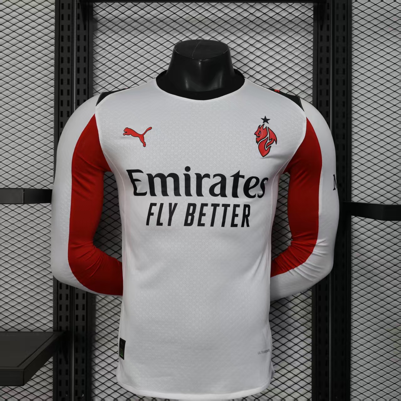 Player Version 25/26 AC away long sleeved 