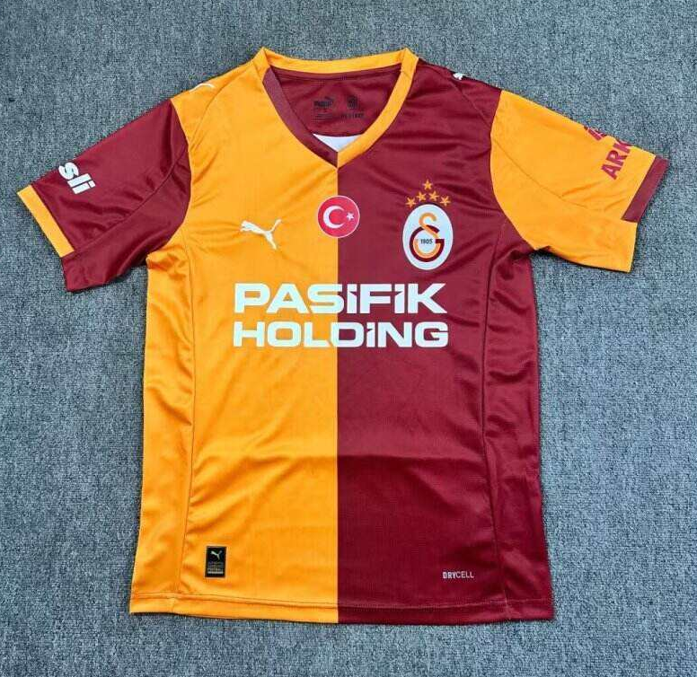 Fans Version 25/26 Galatasaray Home