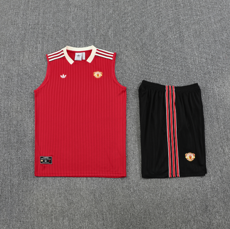25/26 Manchester United training vest kits