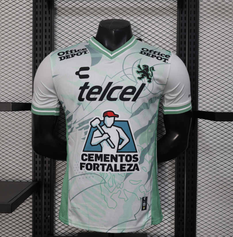 Player Version 25/26 Leon away