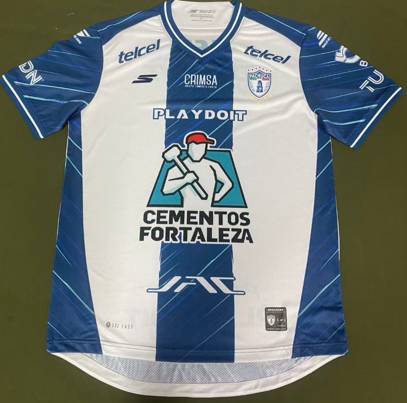Fans Version 25/26 Pachuca home