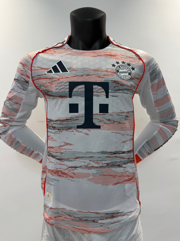 Player Version 25/26 Bayern away long sleeved
